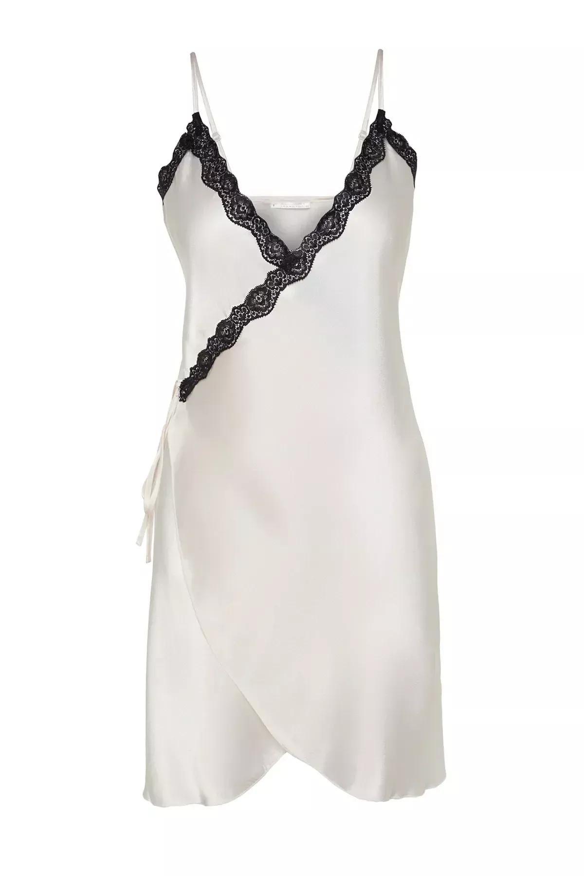 White Double-Breasted Satin Nightgown, C101_1635, large image number 5