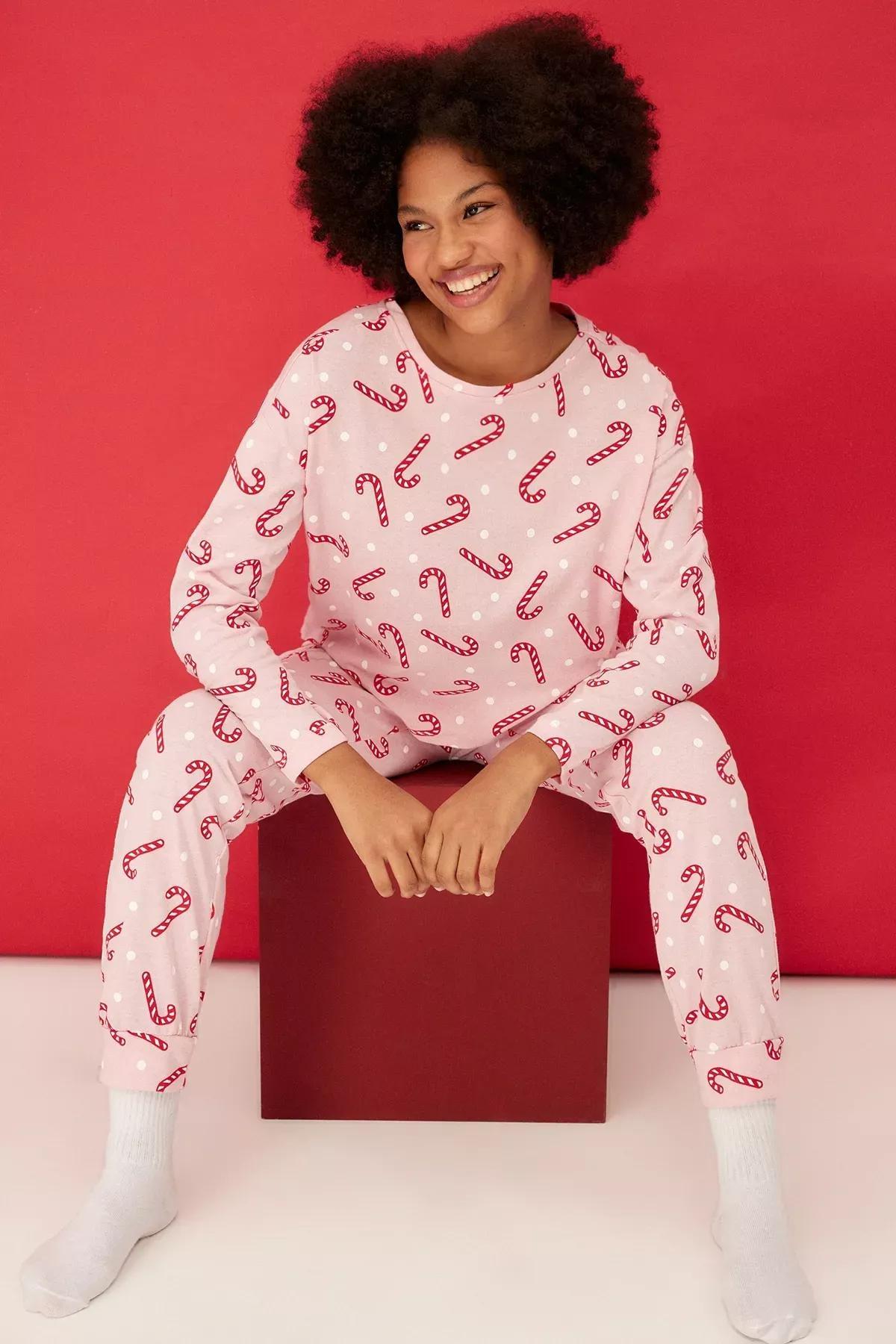 Pink Christmas Knitted Pyjamas Set, C101_1904, medium