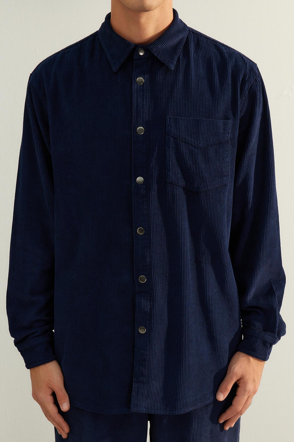 Trendyol - Navy Limited Edition Velvet Oversized Shirt