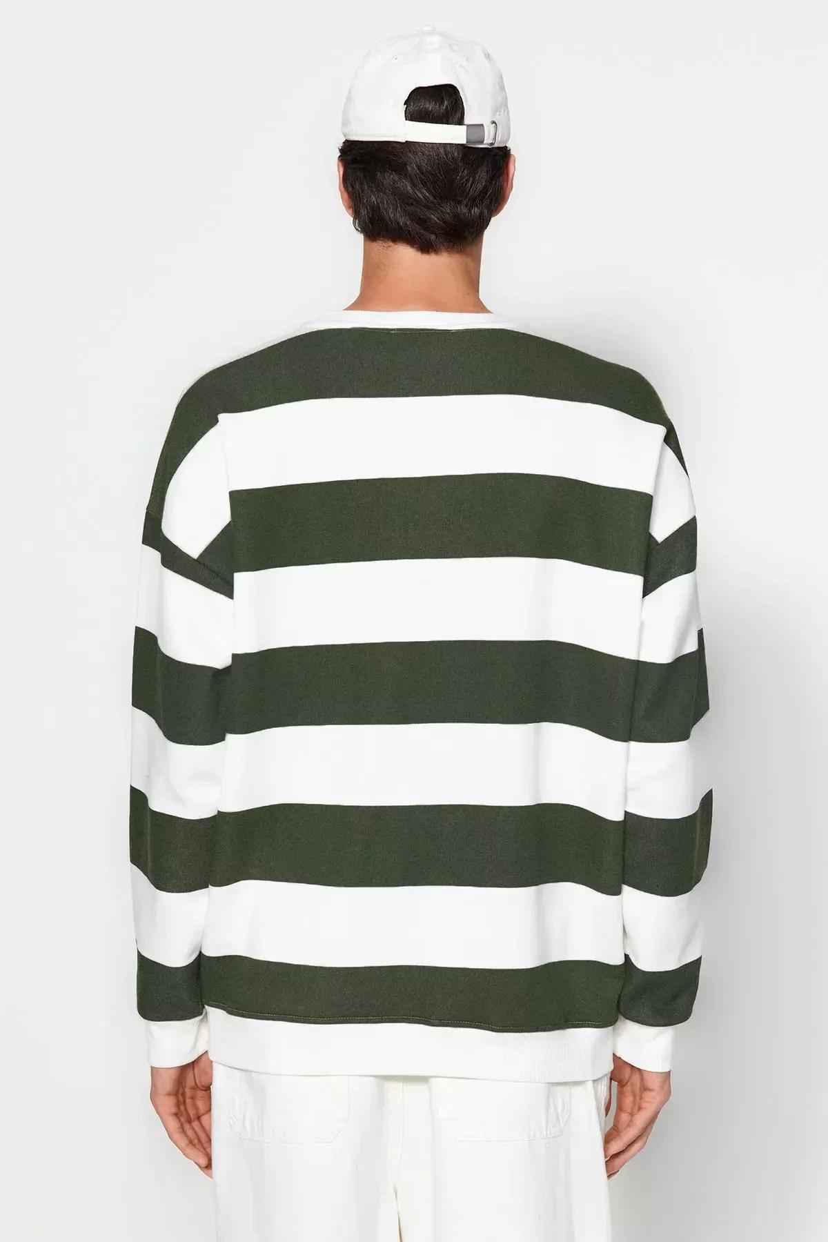 Green Striped Oversized Sweatshirt, , large image number 5