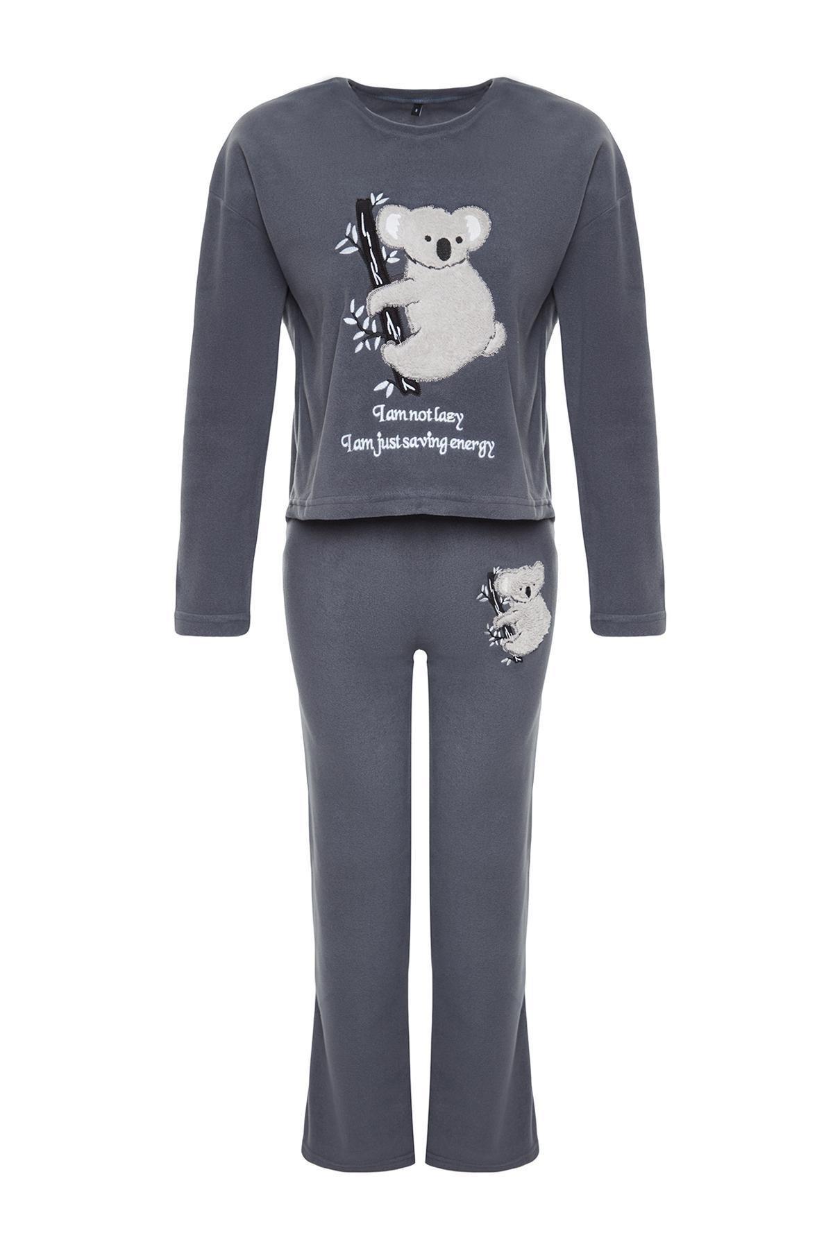 Trendyol - Grey Fleece Patterned Knitted Pyjamas Set
