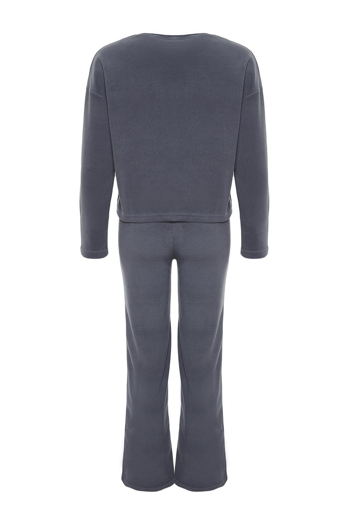 Trendyol - Grey Fleece Patterned Knitted Pyjamas Set