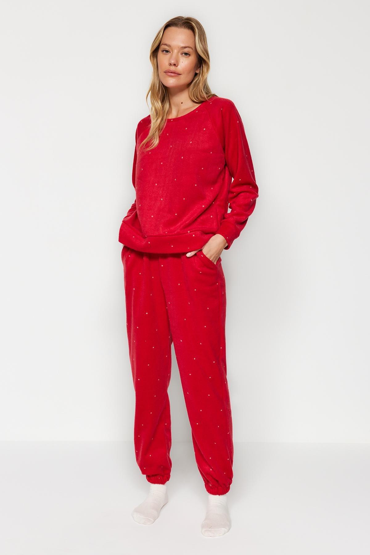 Red Velvet Knitted Pyjamas Set, , large image number 2