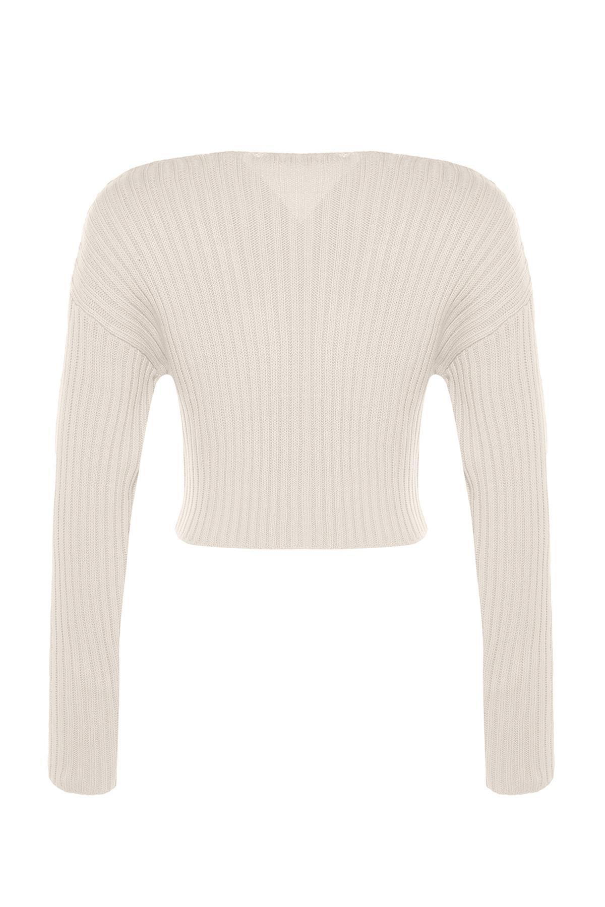 Trendyol - Ecru V-Neck Cropped Knitted Sweater