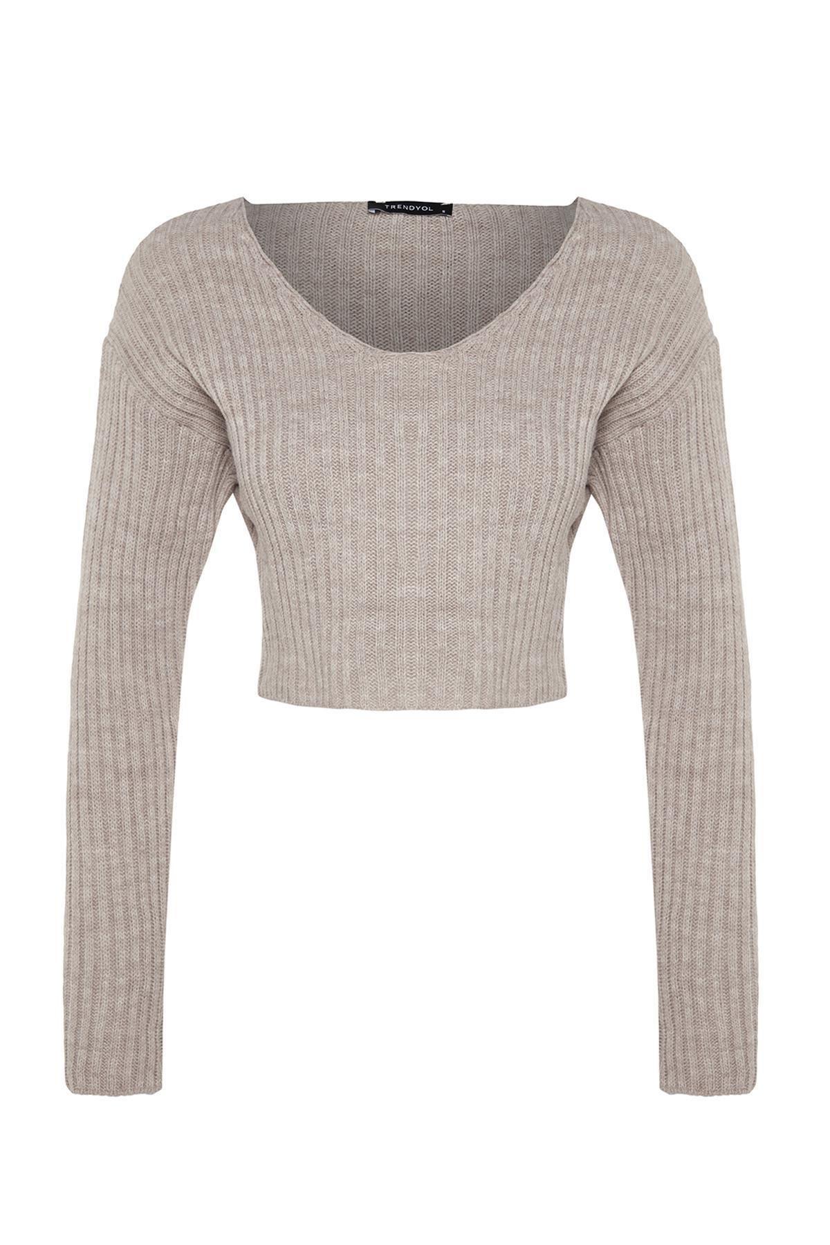 Trendyol - Beige V-Neck Cropped Knitted Sweater