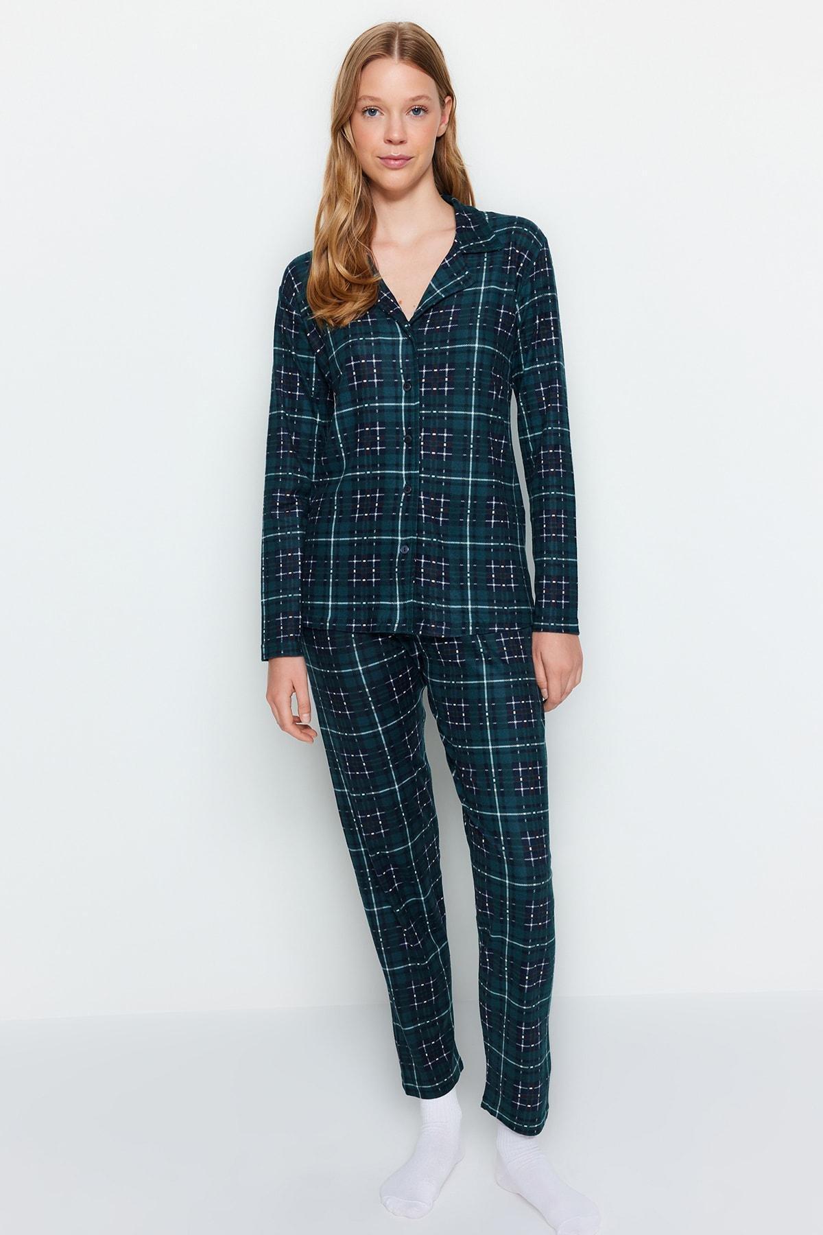 Trendyol - Green Checkered Knitted Pyjamas Set.<br>