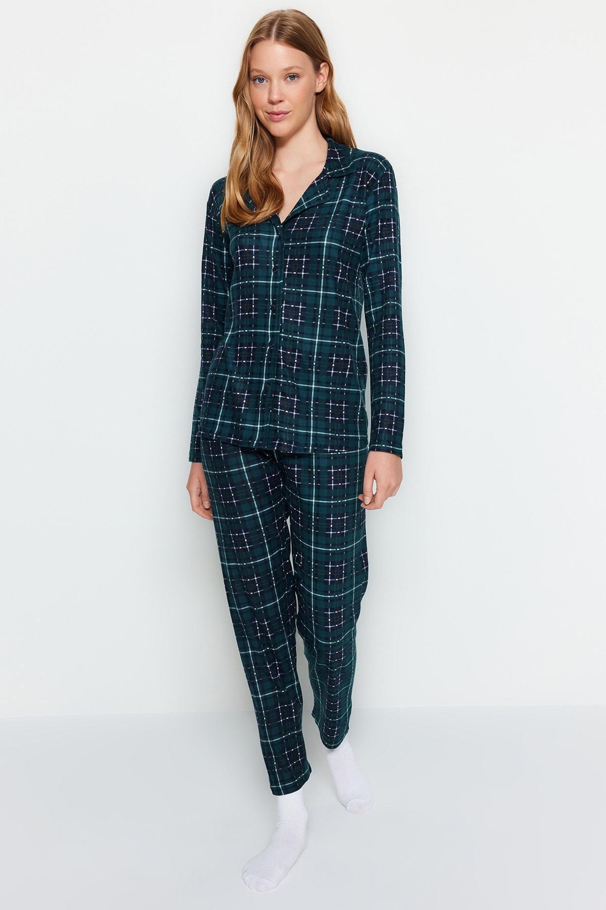 Trendyol - Green Checkered Knitted Pyjamas Set.<br>