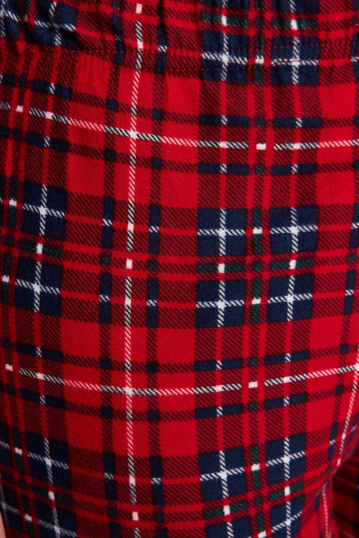 Red Checkered Knitted Pyjamas Set, , large image number 6