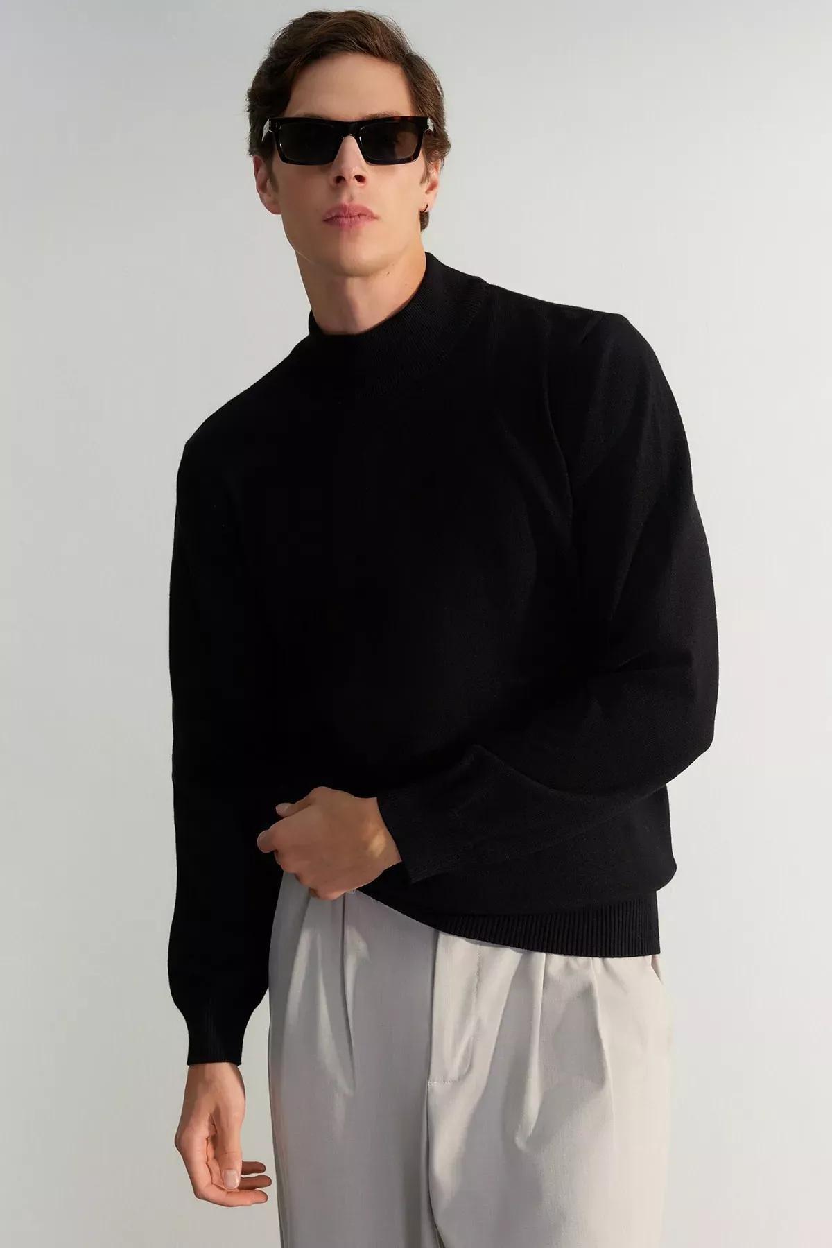 Black Limited Edition Half Turtle Neck Knitted Sweater, BLACK, large image number 1
