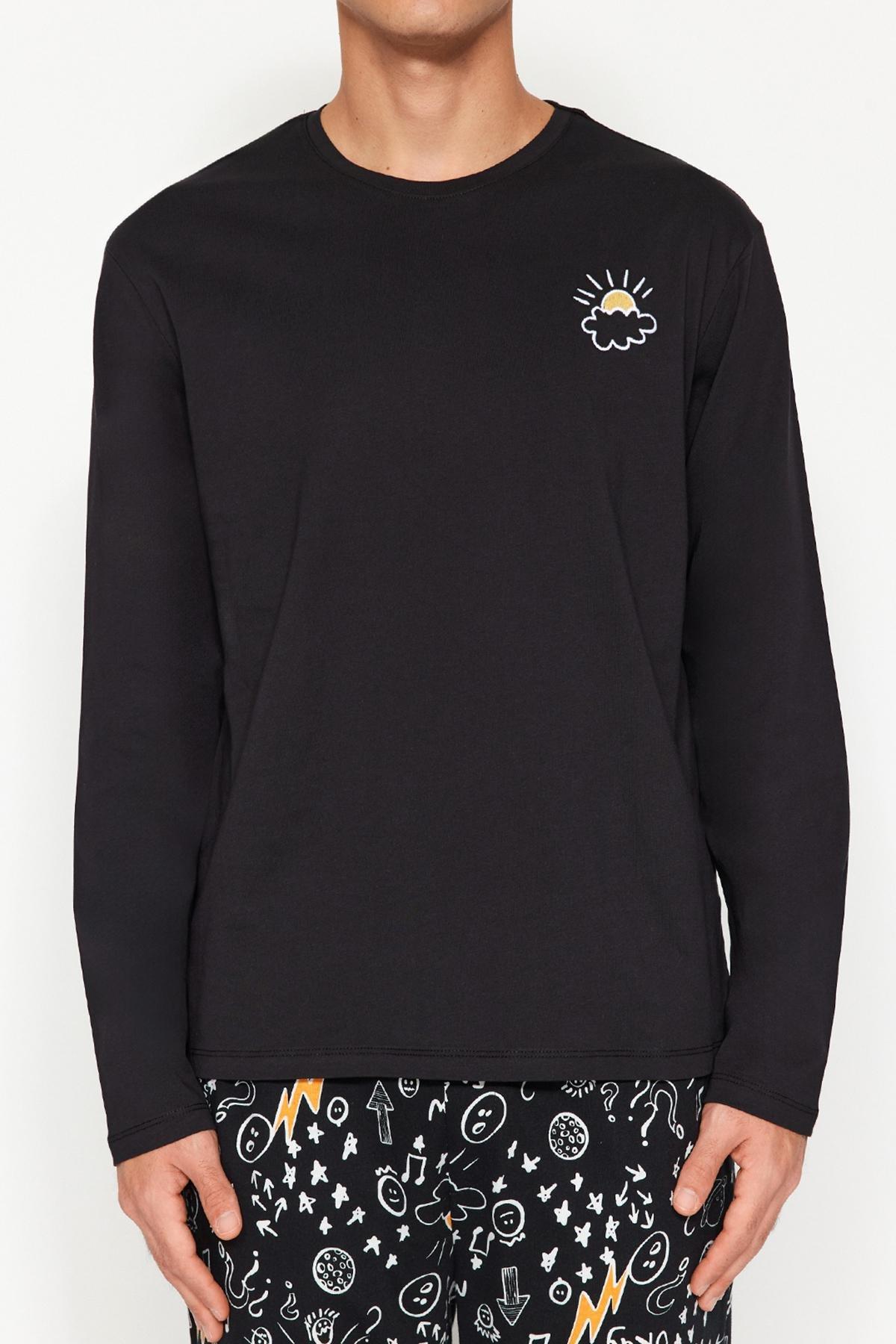 Trendyol - Black Embroidered Knitted Pyjamas Set