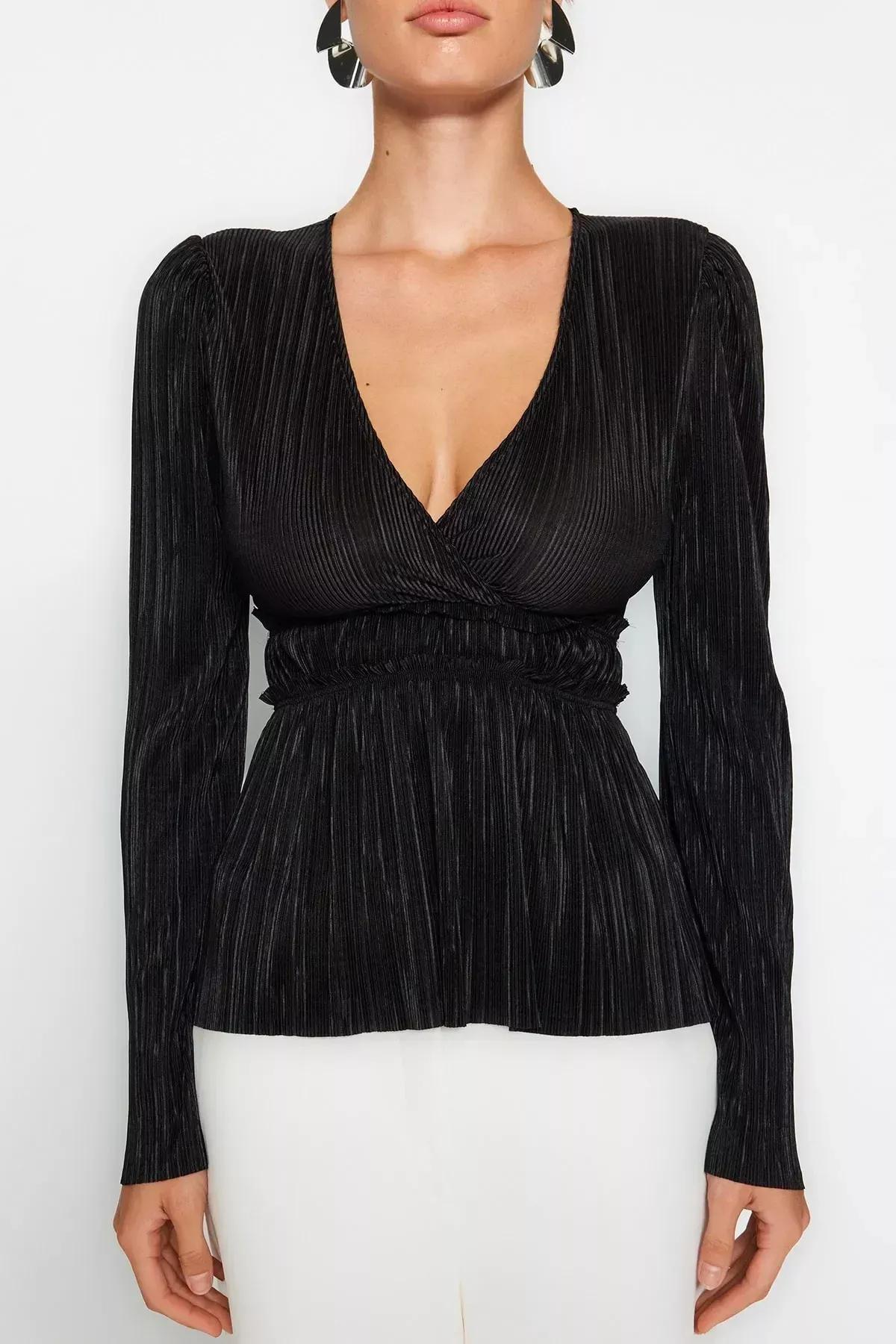 Black V-Neck Double Breasted Pleated Blouse, BLACK, large image number 3