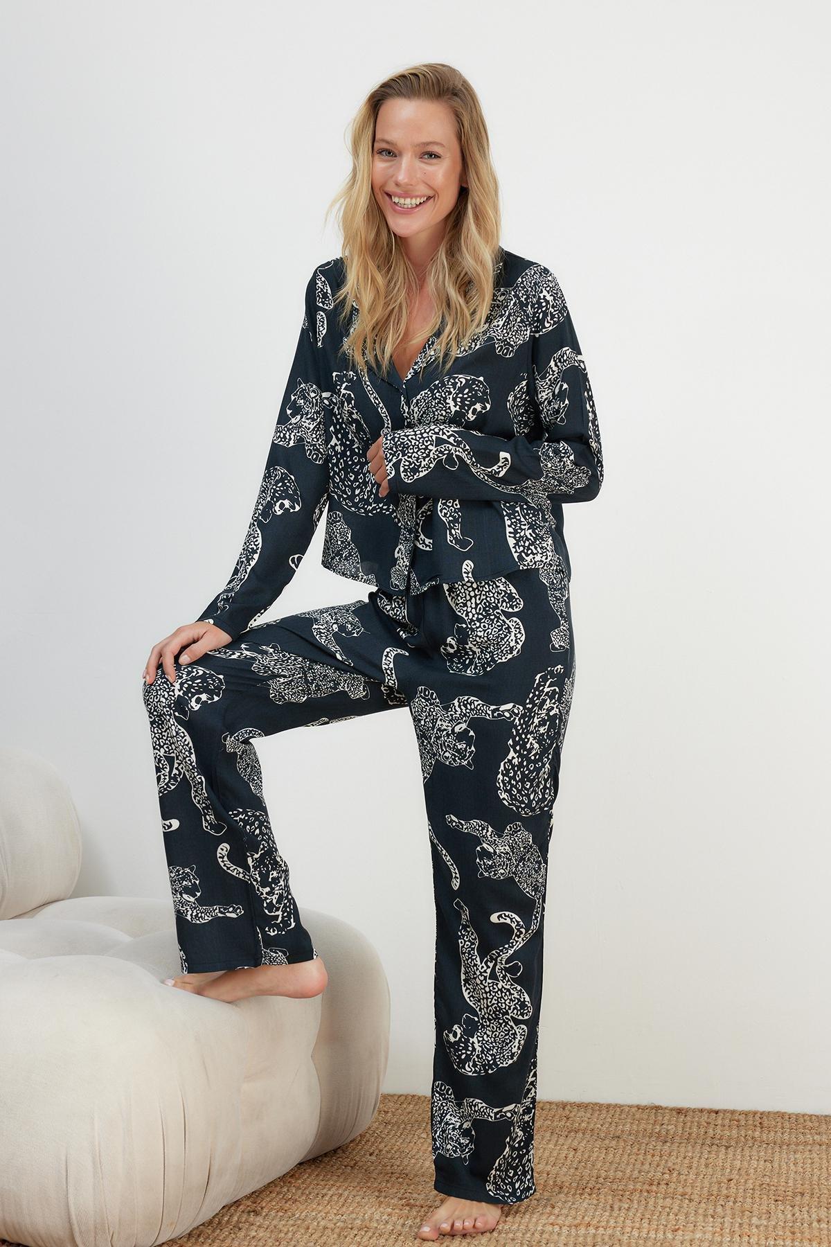 Grey Leopard Patterned Woven Pyjamas Set, , large image number 0