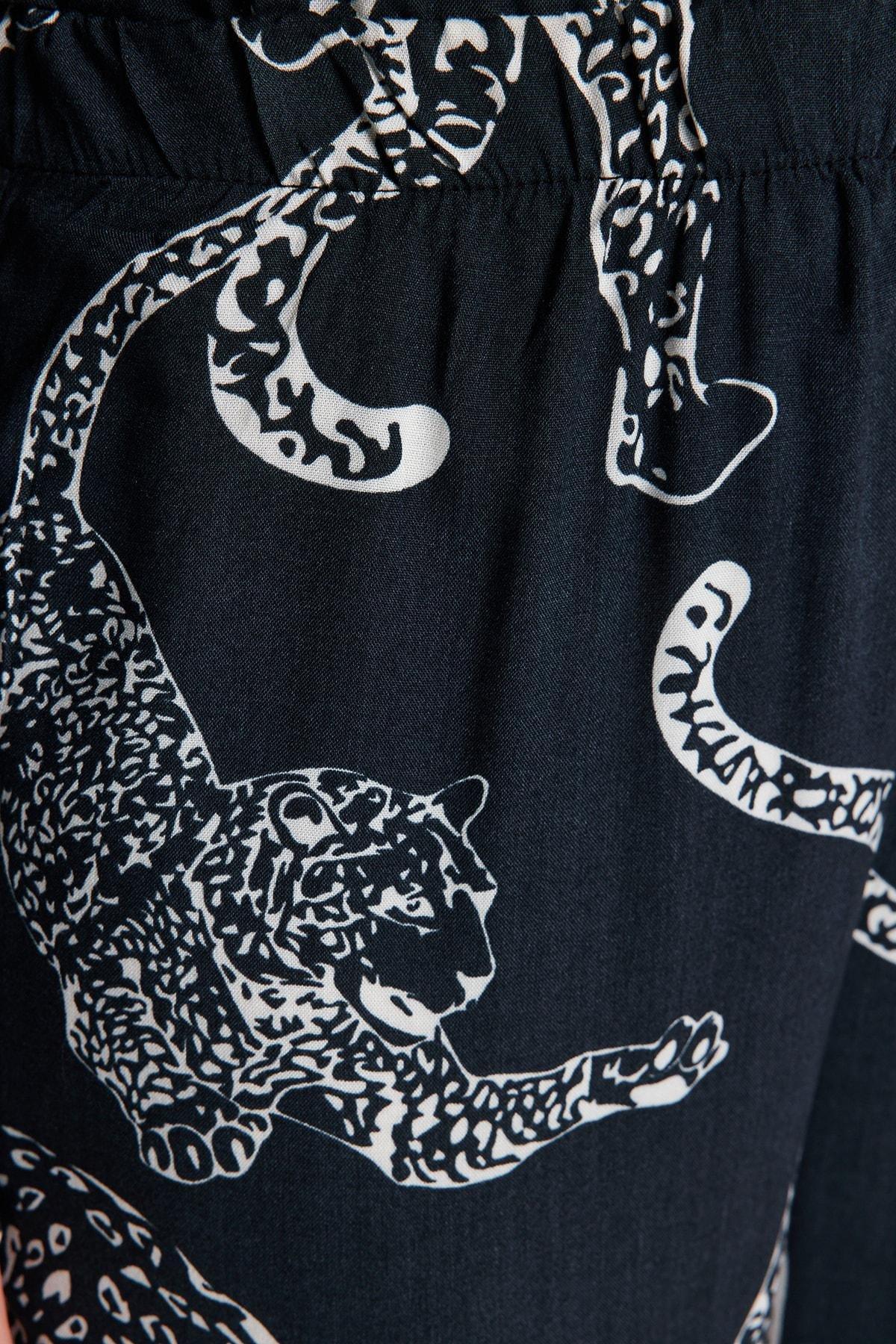 Grey Leopard Patterned Woven Pyjamas Set, , large image number 6