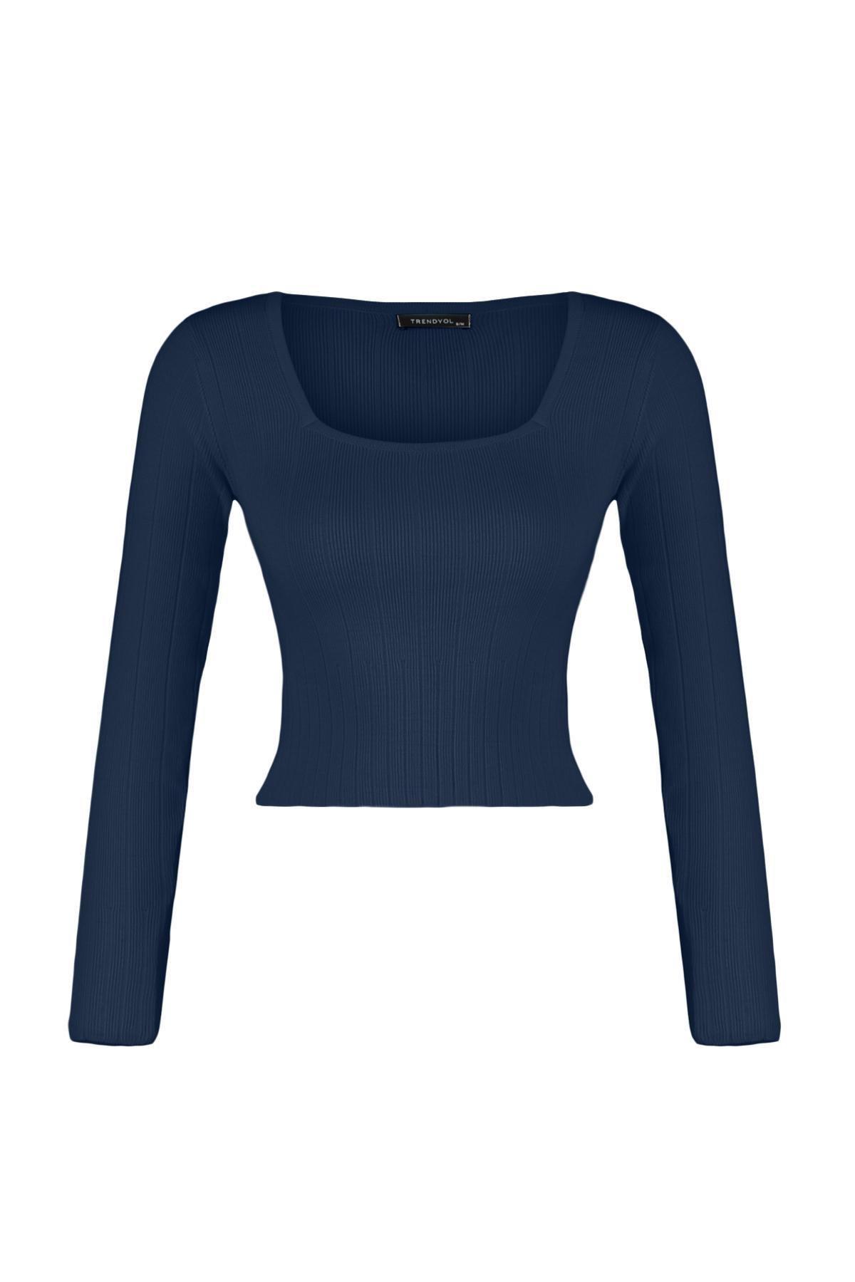 Trendyol - Navy Cropped Knitted Sweater