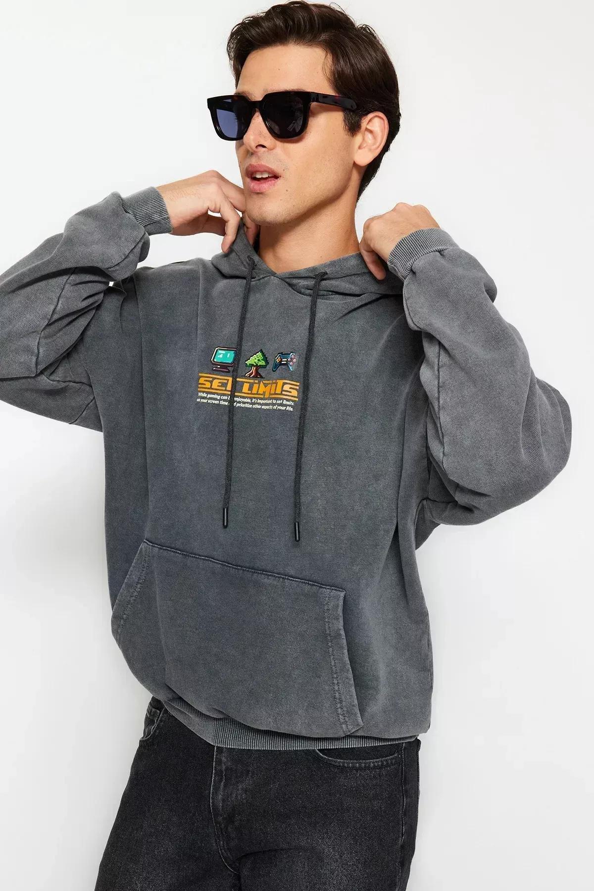 Grey Wide Printed Sweatshirt, , large image number 9