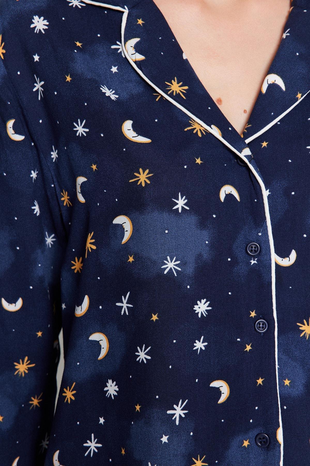 Trendyol - Blue Galaxy Patterned Woven Pyjamas Set