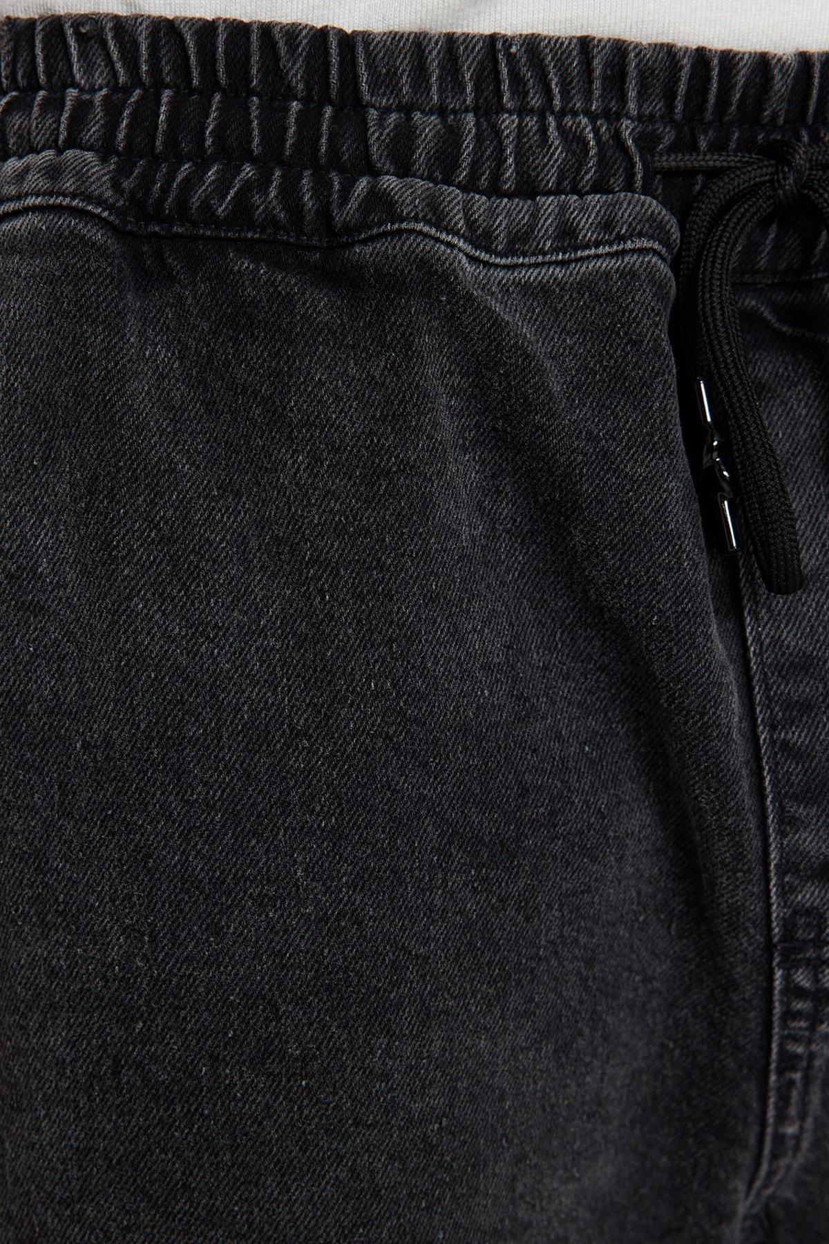Black Wide-Cut Oversized Jeans, , large image number 2