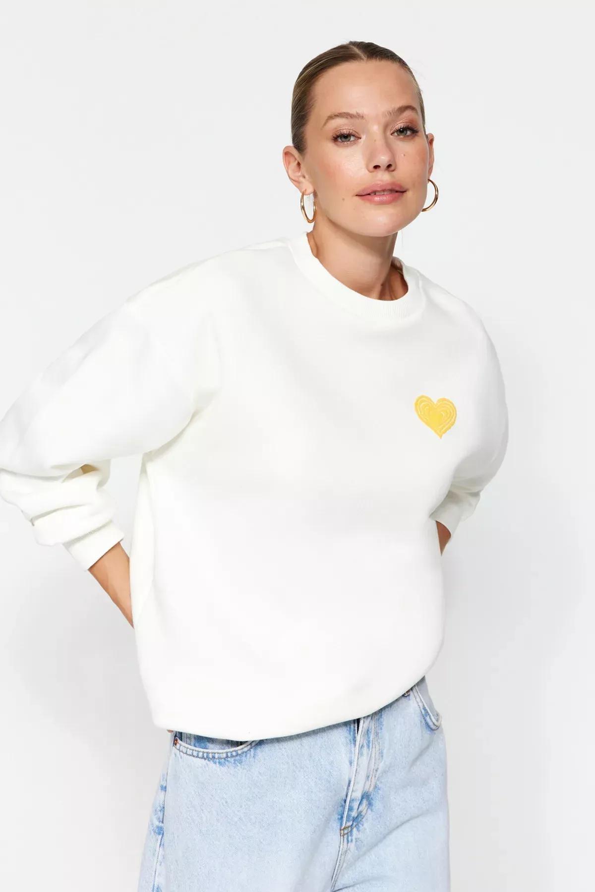 Trendyol - Ecru Embossed Chest Oversized Sweatshirt