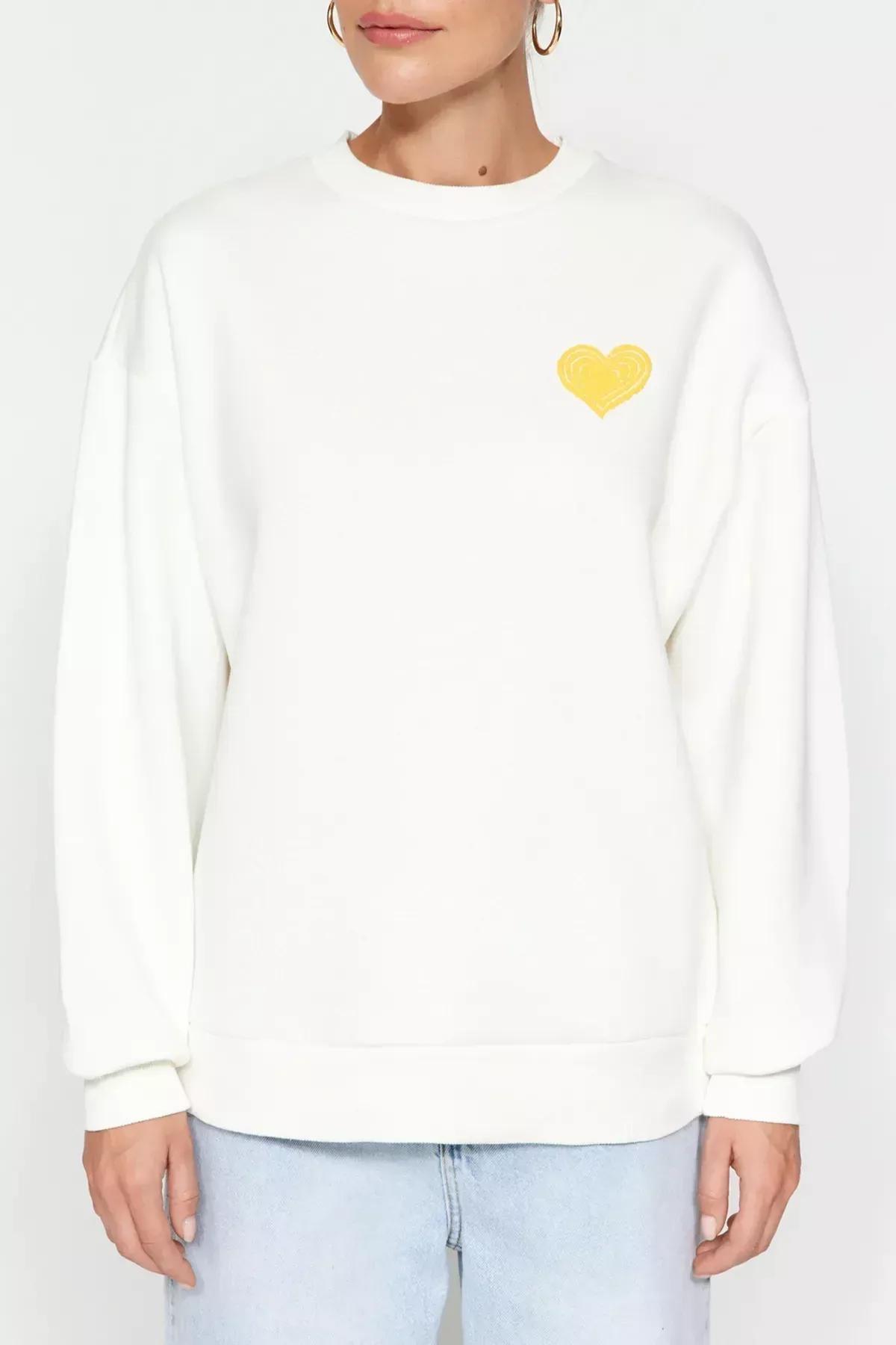 Trendyol - Ecru Embossed Chest Oversized Sweatshirt