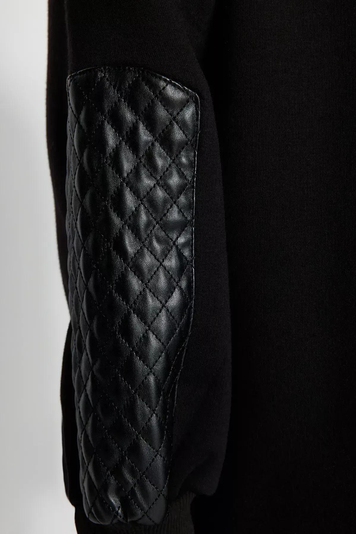 Black Quilted Hooded Knitted Sweatshirt, BLACK, large image number 4