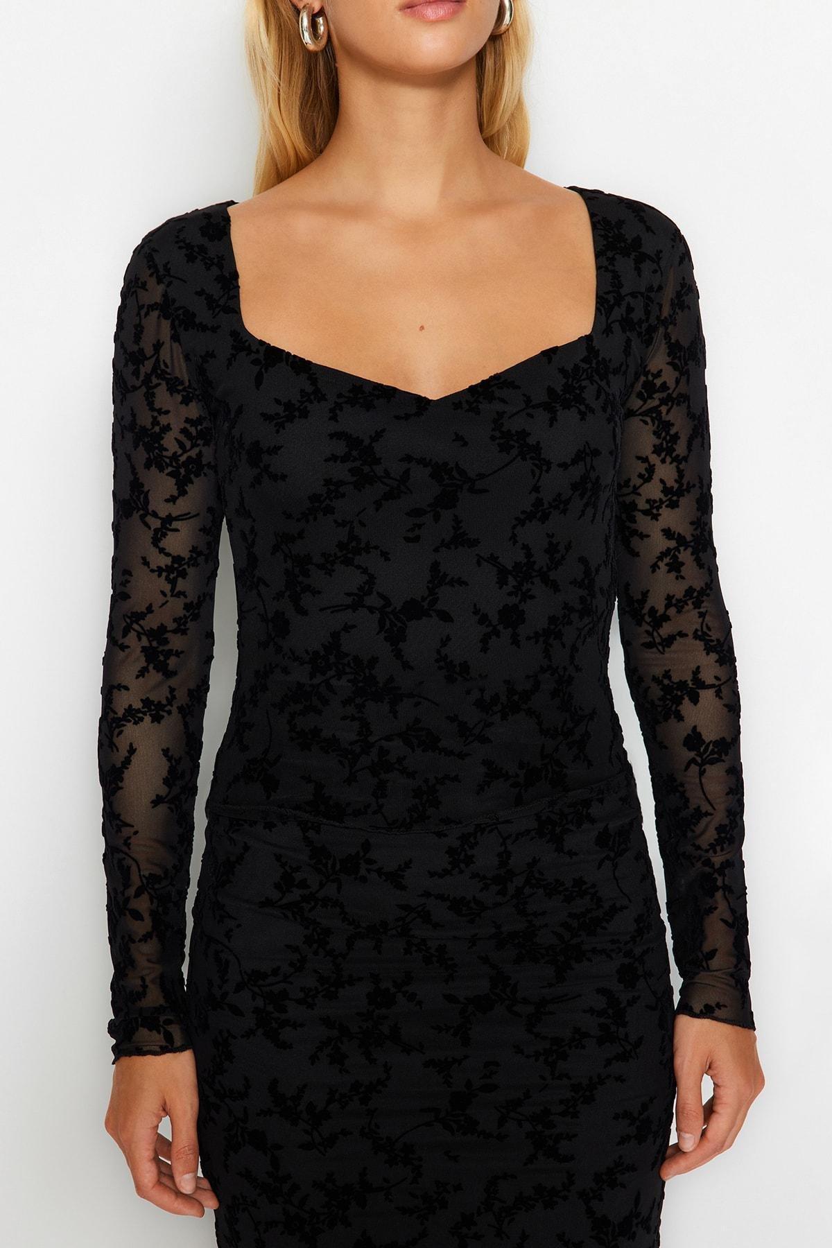 Black Sticky Flock Printed Sweetheart Collar Blouse, , large image number 3