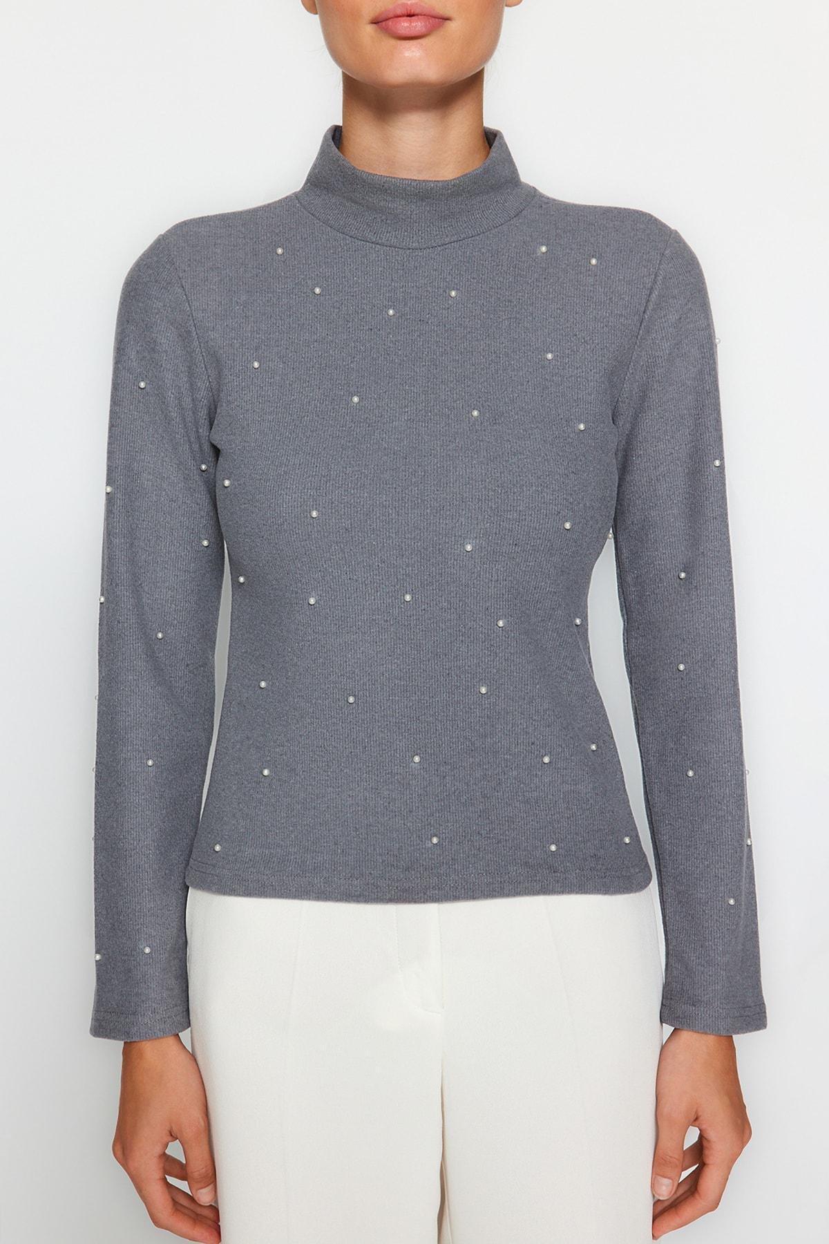 Trendyol - Grey Collared Pearl Knitted Blouse