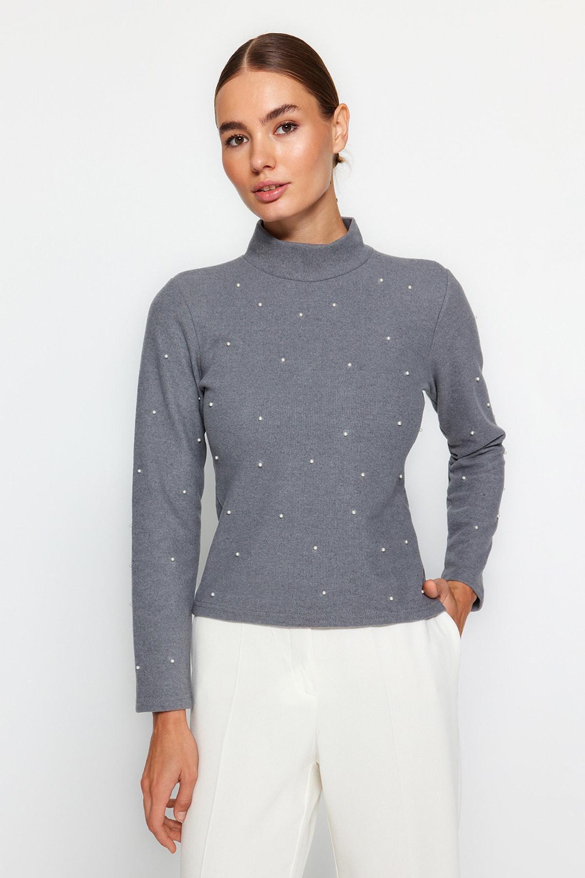 Trendyol - Grey Collared Pearl Knitted Blouse