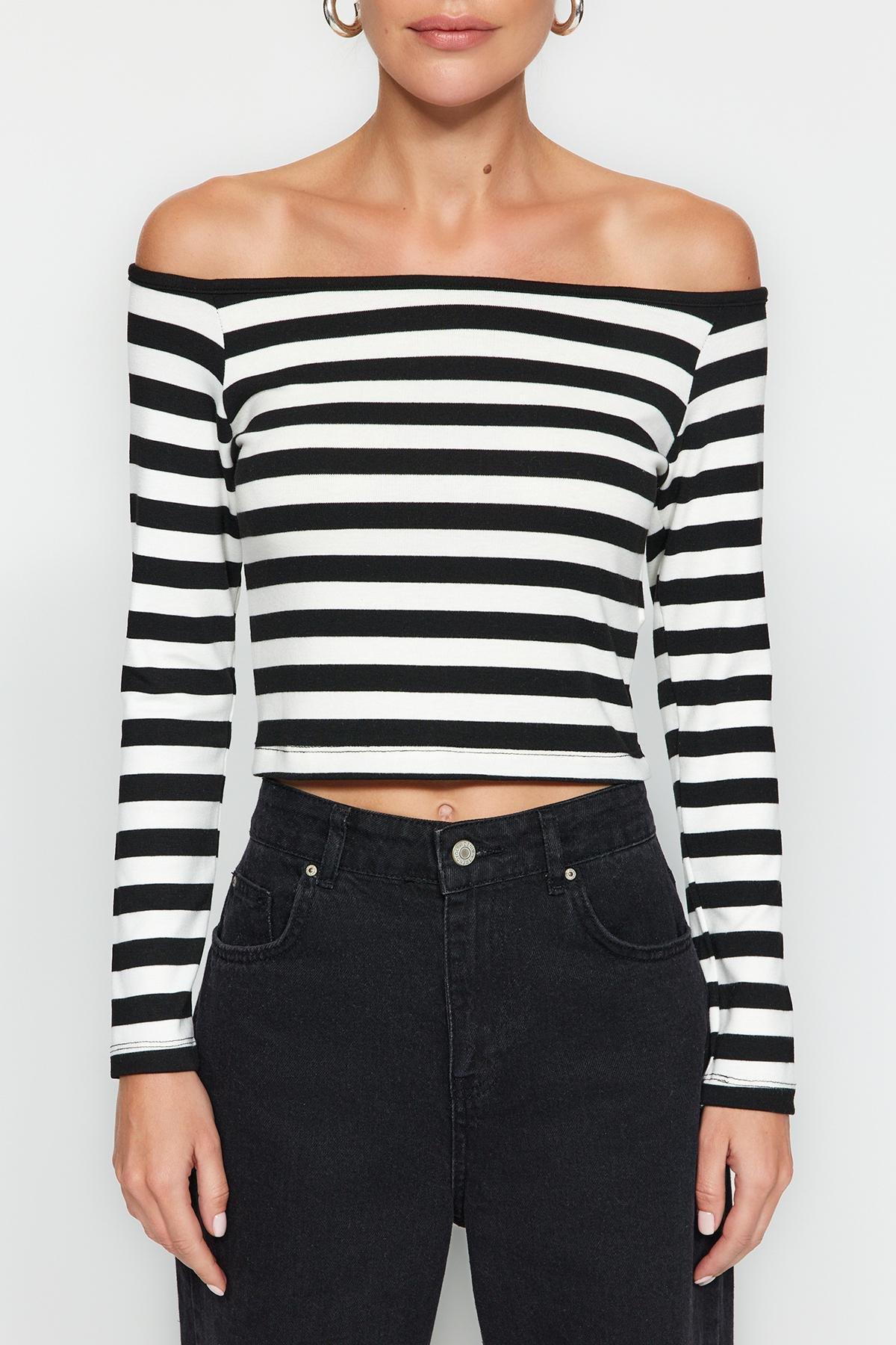 Black Slip-On Elastic Knitted Blouse, BLACK, large image number 3