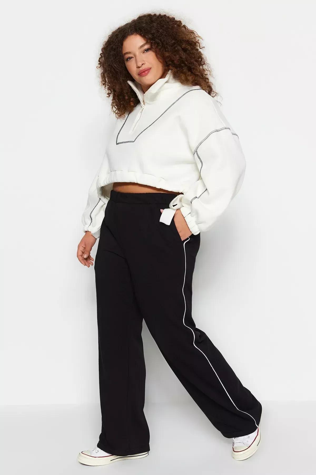 Black Wide-Cut Thick Knitted Sweatpants, , large image number 2