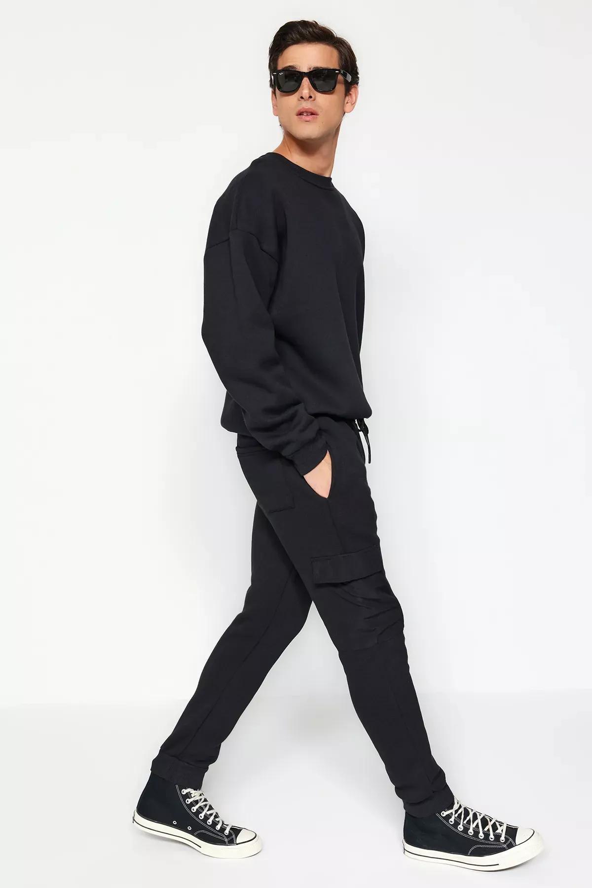 Black Sweatpants With Cargo Pocket, BLACK, medium
