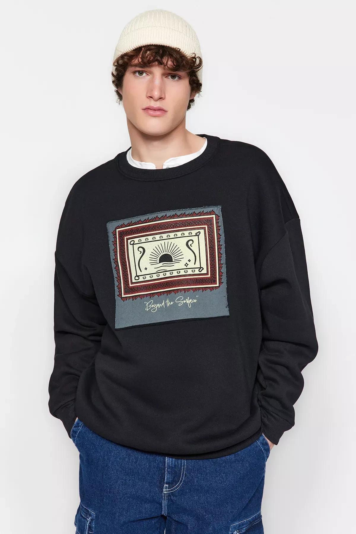 Black Crewneck Long Sleeve Sweatshirt, BLACK, large image number 0