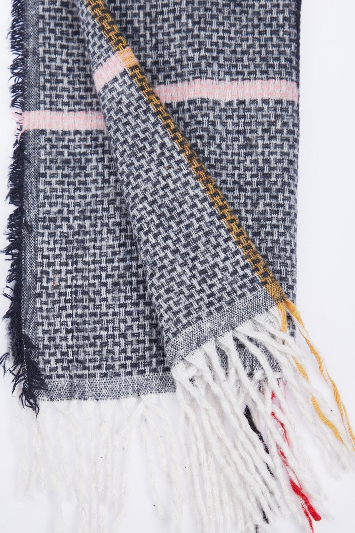 Trendyol - Grey Checkered Patterned Scarf