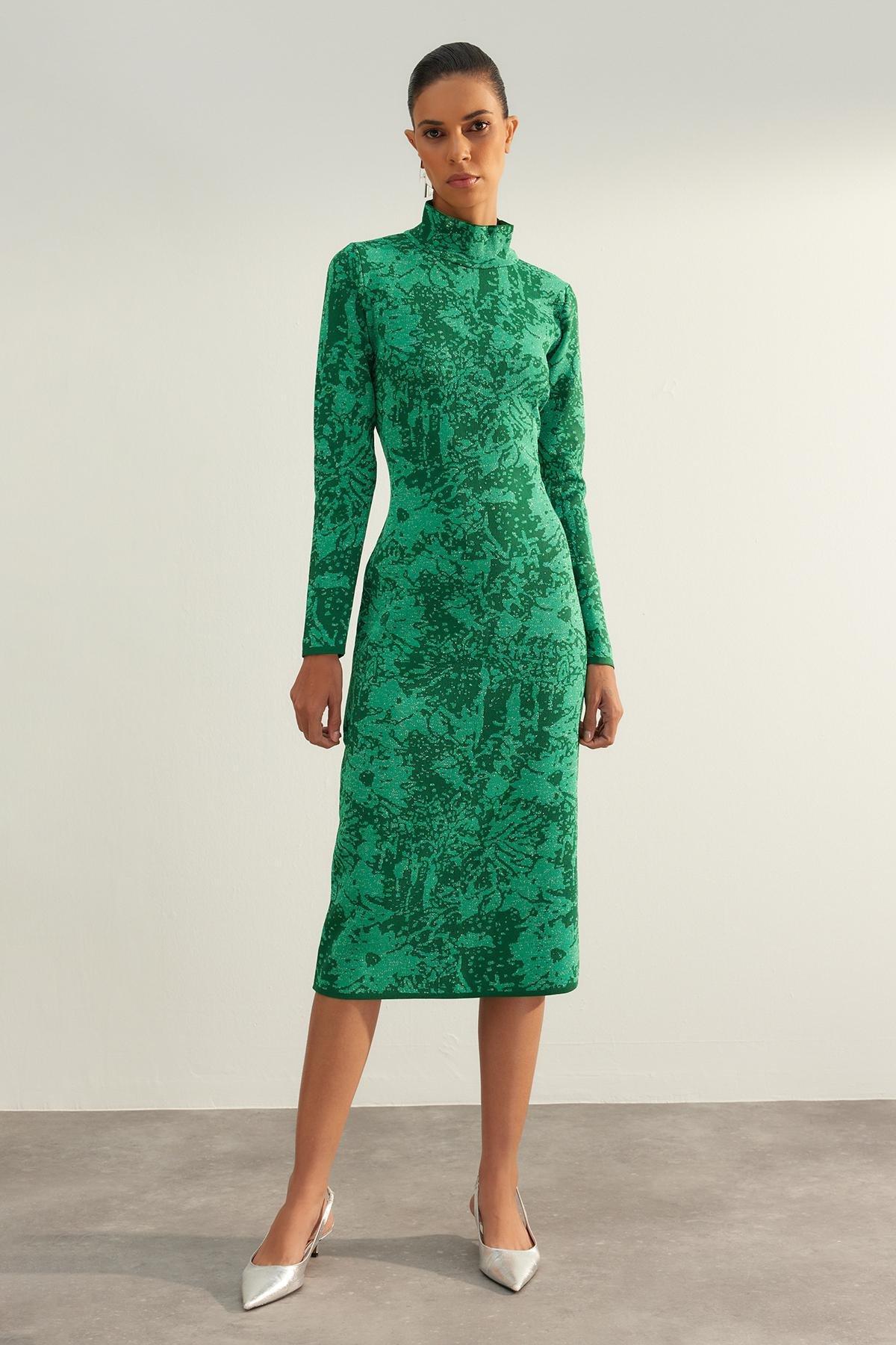 Trendyol - Green Fitted Limited Edition Dress