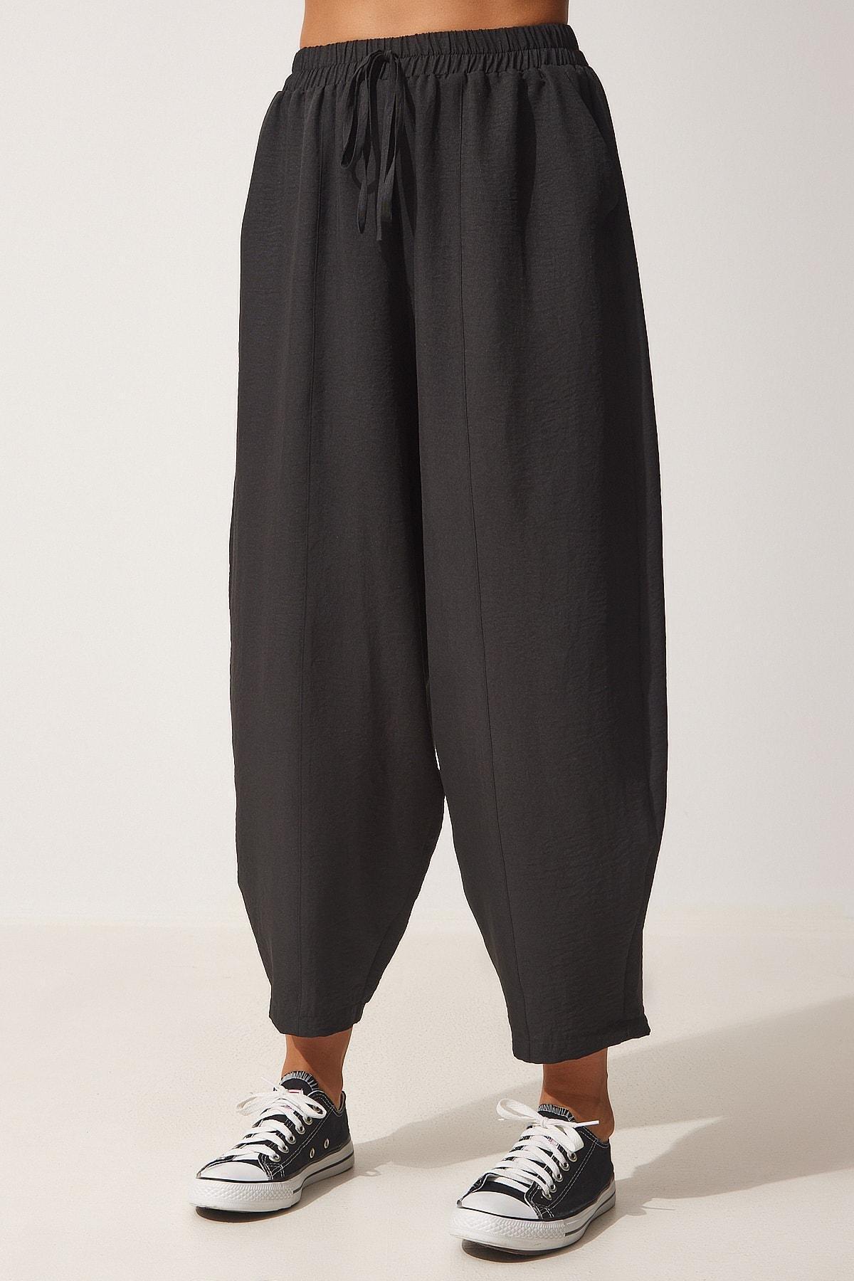Black Pocketed Aerobatic Baggy Pants, , large image number 4
