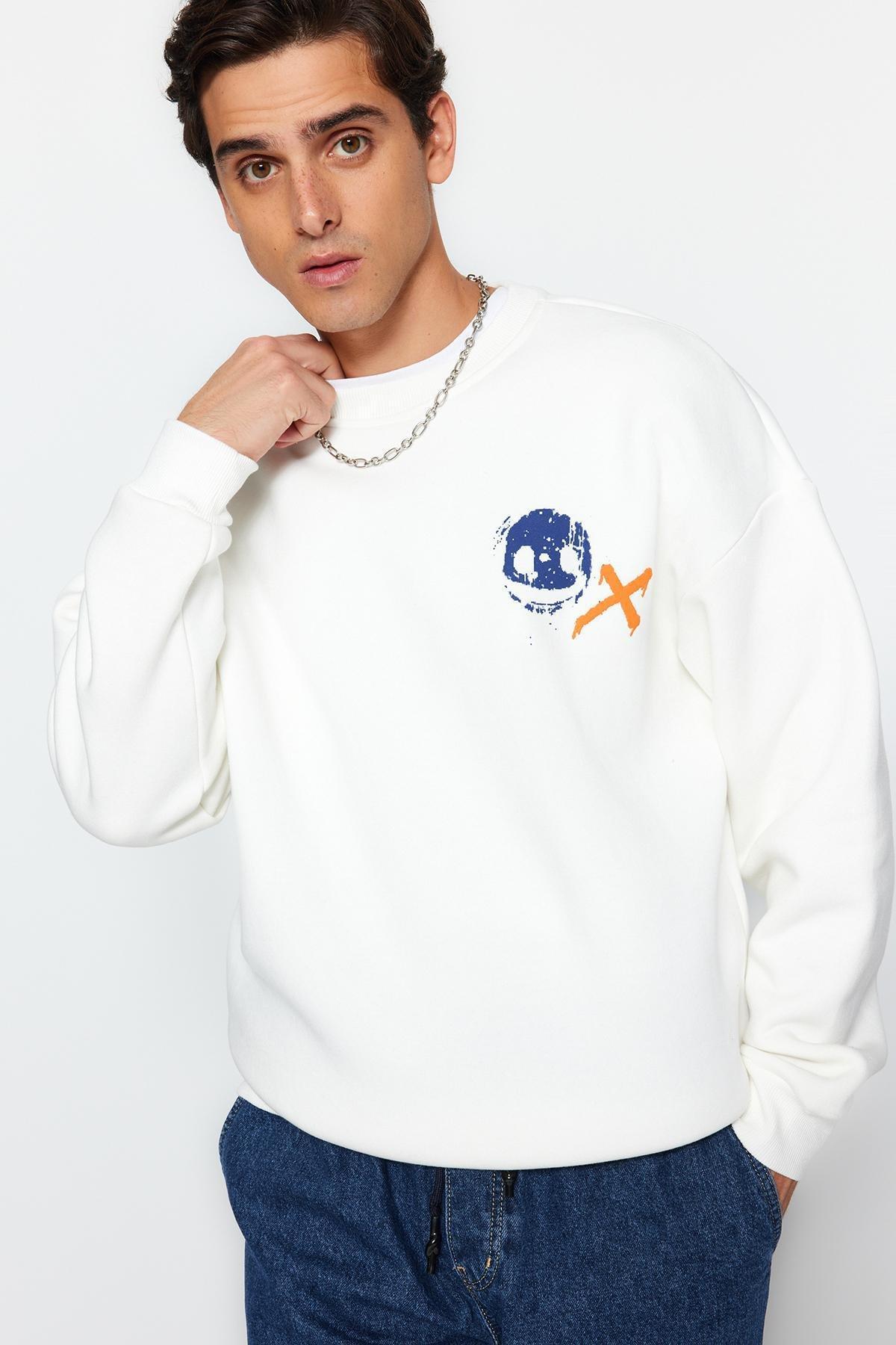 Trendyol - Ecru Oversized Crew Neck Sweatshirt