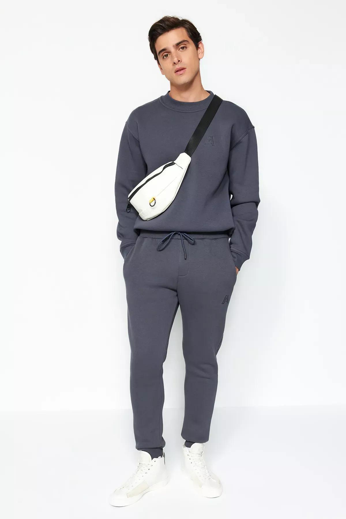 Grey Embroidered Jogger Sweatpants, C101_1435, large image number 3