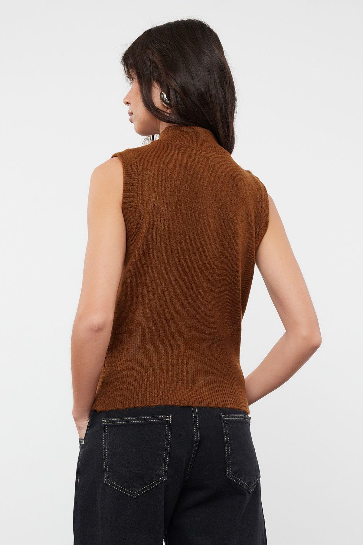Limited Edition Brown Soft Textured Knitwear Cardigan TWOAW24HI00403, Single item, , large image number 4