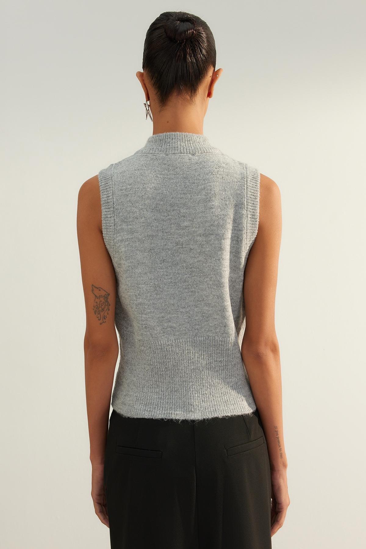 Grey Limited Edition Textured Knitted Cardigan, , large image number 4