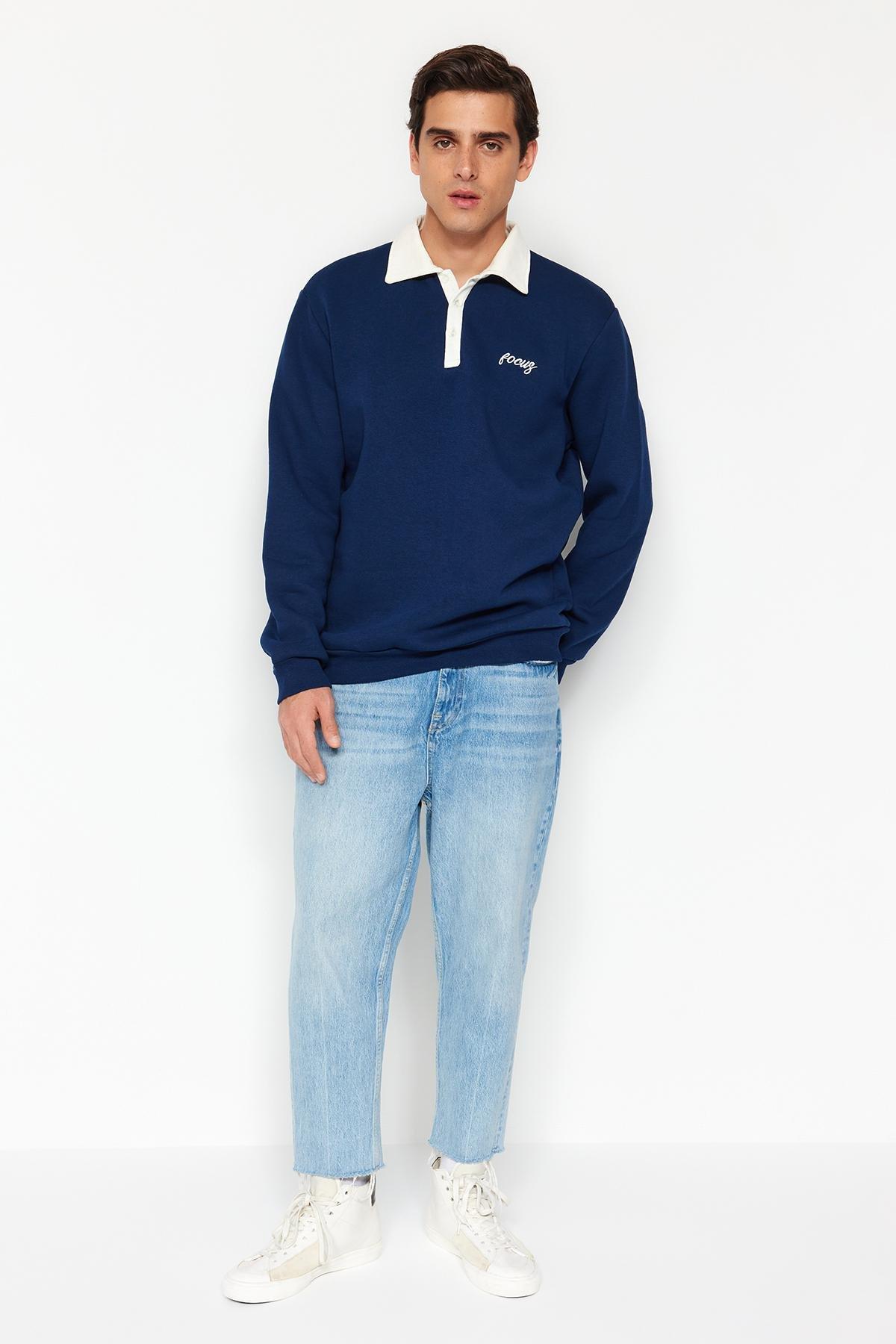 Trendyol - Navy Polo Collar Embroidered Sweatshirt.<br>