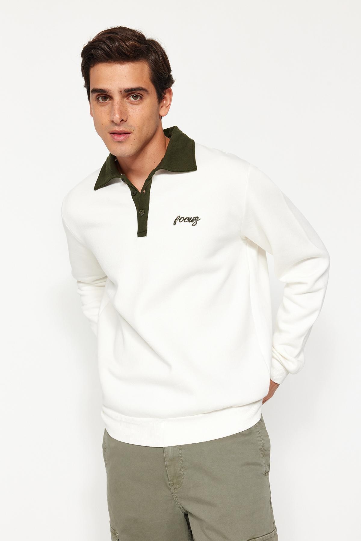 White Collared Embroidered Sweatshirt, , large image number 2