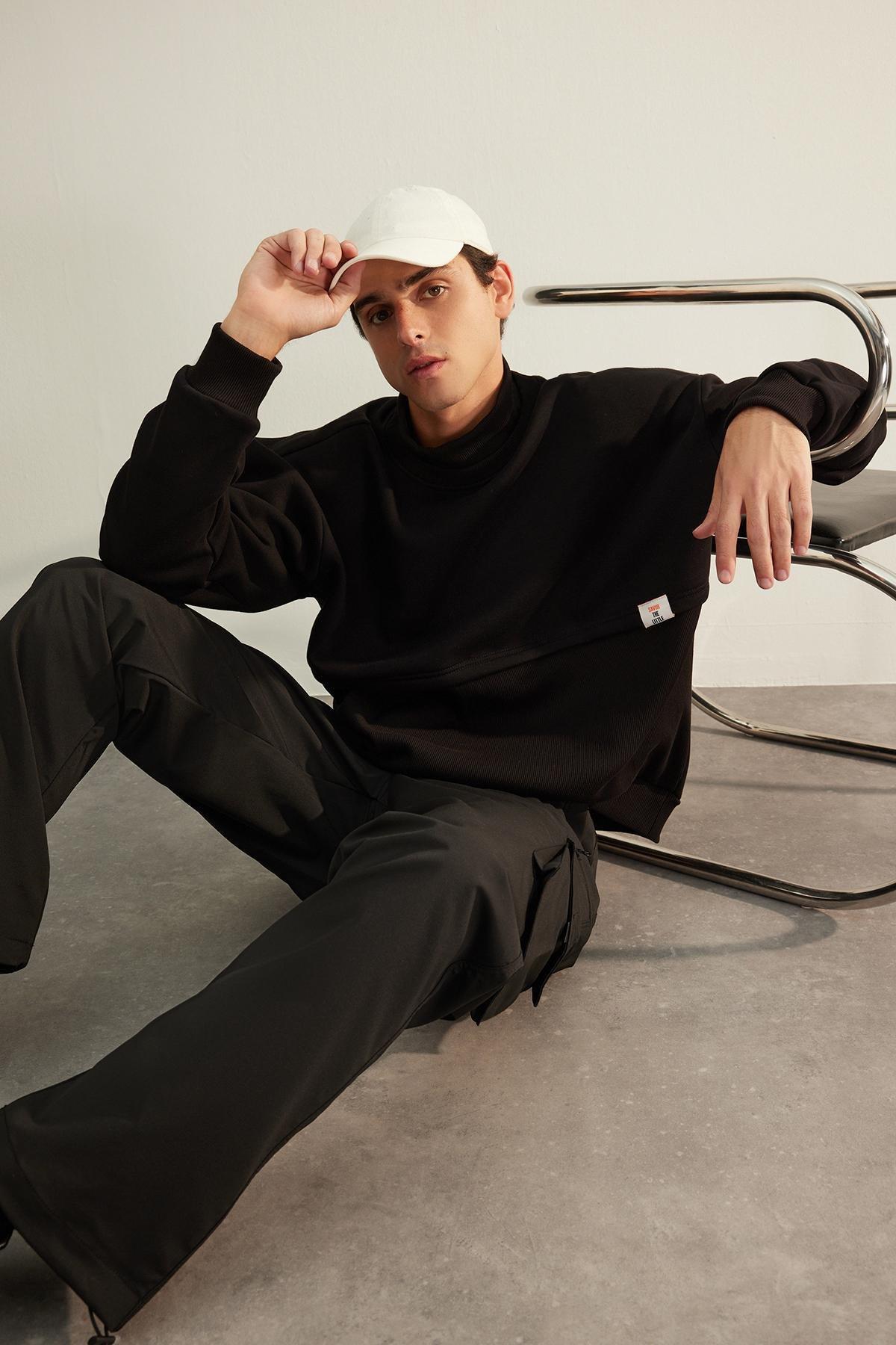 Black Solid Longline Sweatshirt, , large image number 0