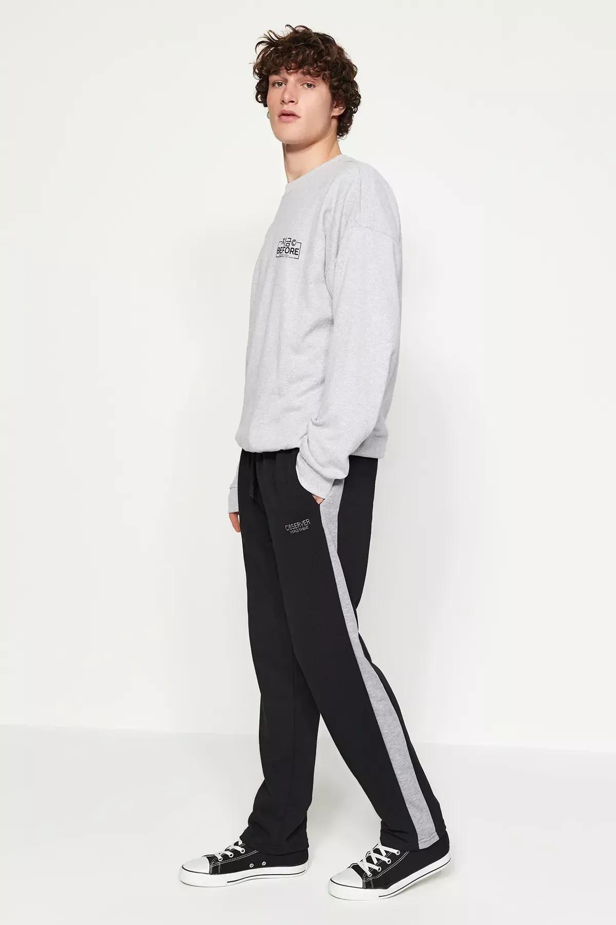 Black Embroidered Detailed Sweatpants, , large image number 2