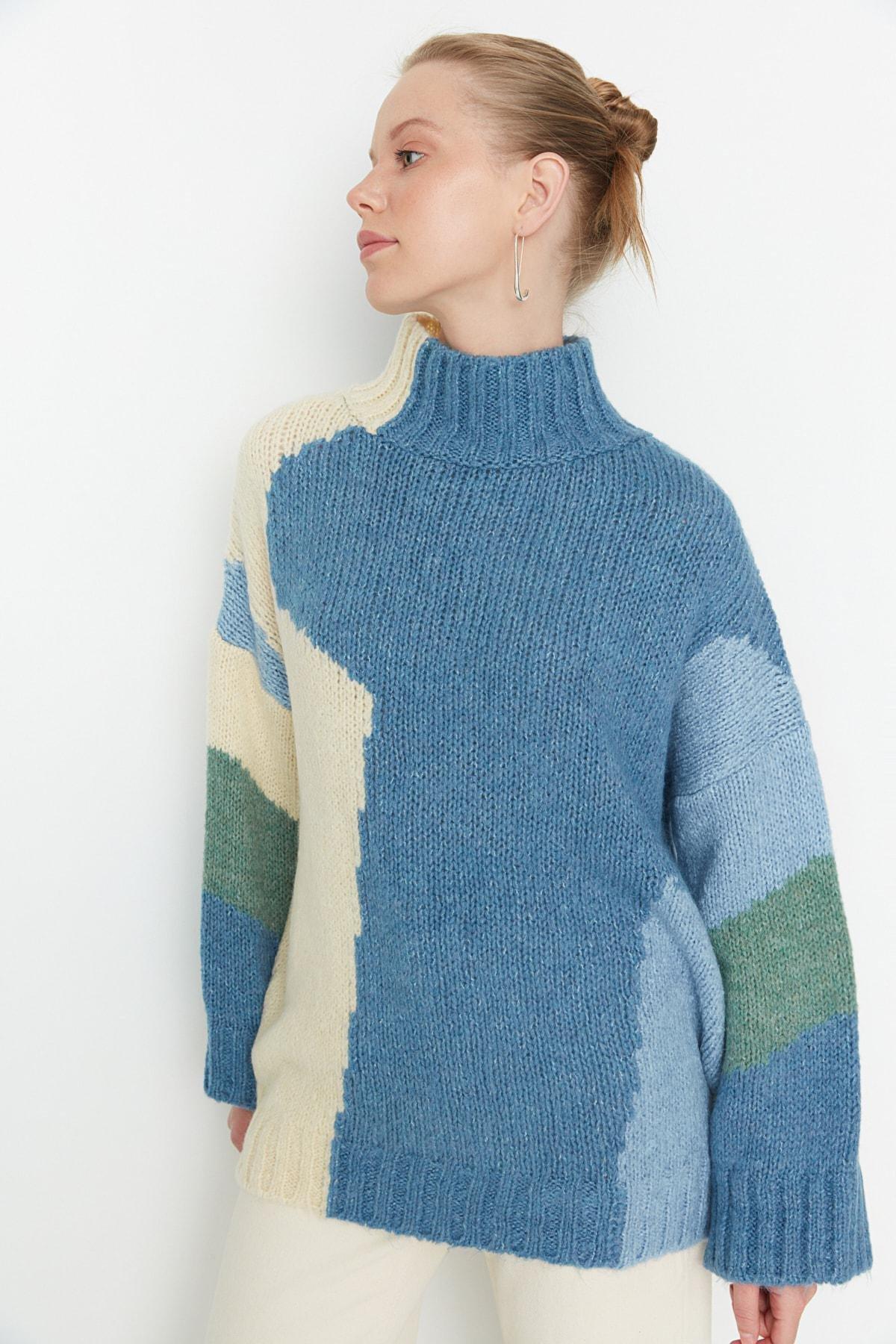 Blue Colourblock Standing Collar Sweater, , large image number 1