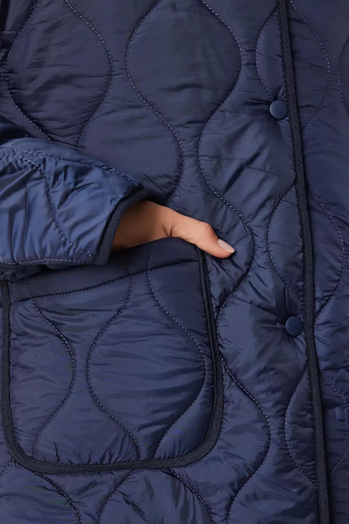 Navy Oversized Quilted Coat, , large image number 5