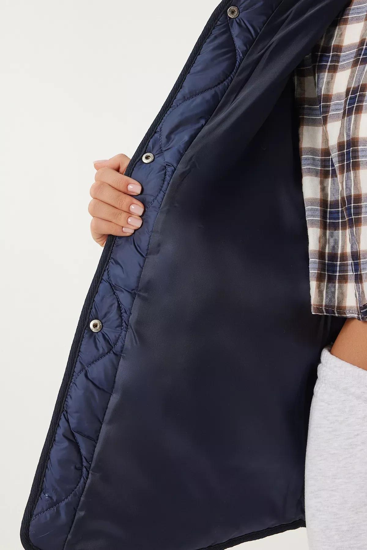 Navy Oversized Quilted Coat, , large image number 6