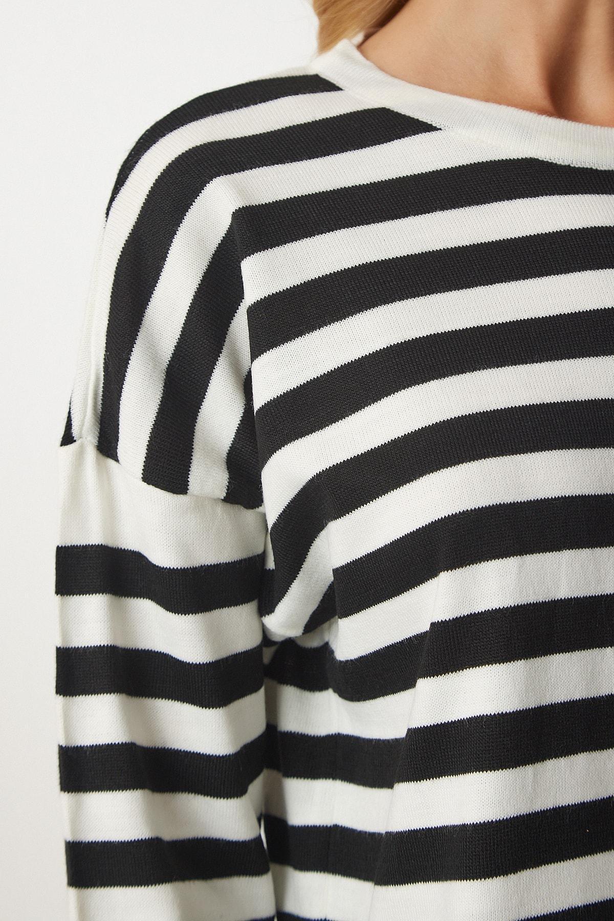 Black Striped Oversize Knit Sweater, BLACK WHITE, large image number 3