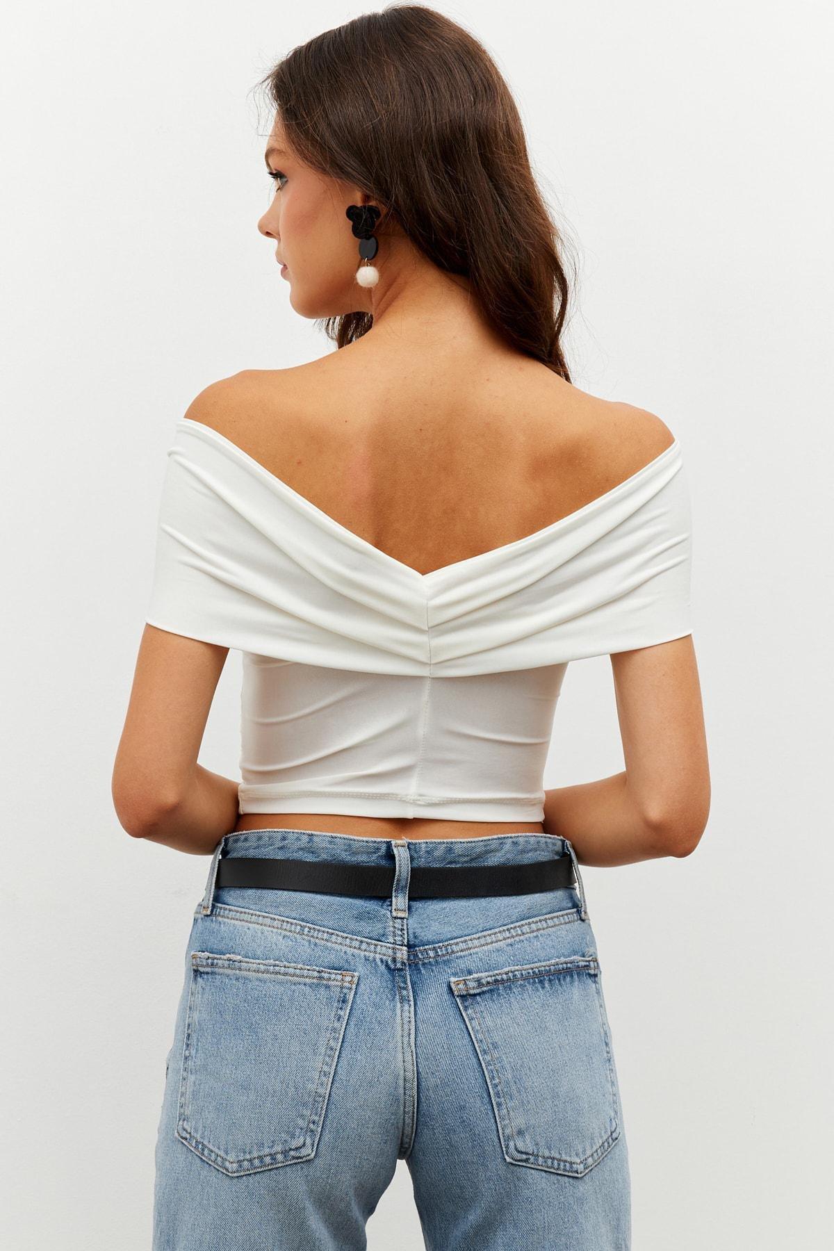 Ecru Madonna Collar Gathered Crop Top, Ecru, large image number 3