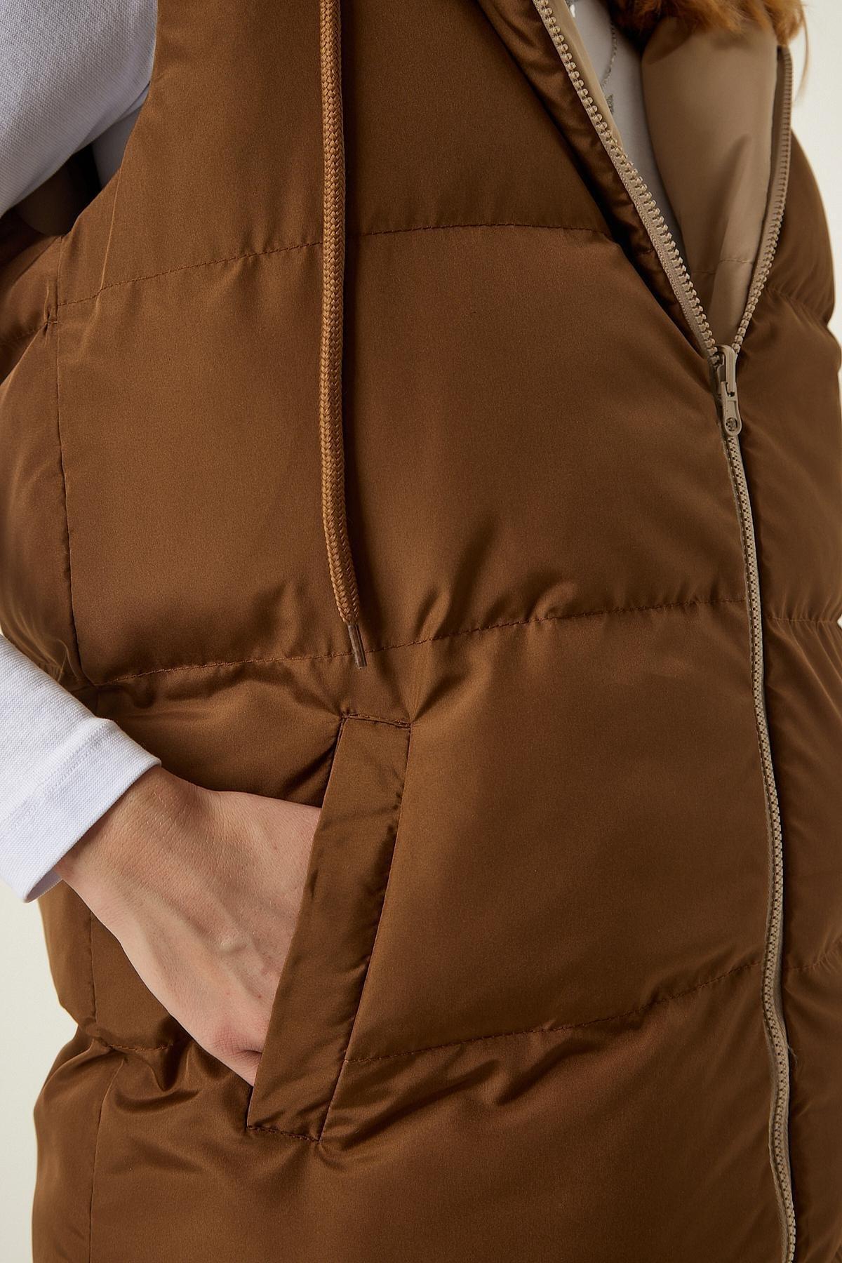 Beige Hooded Reversible Puffer Vest, , large image number 7