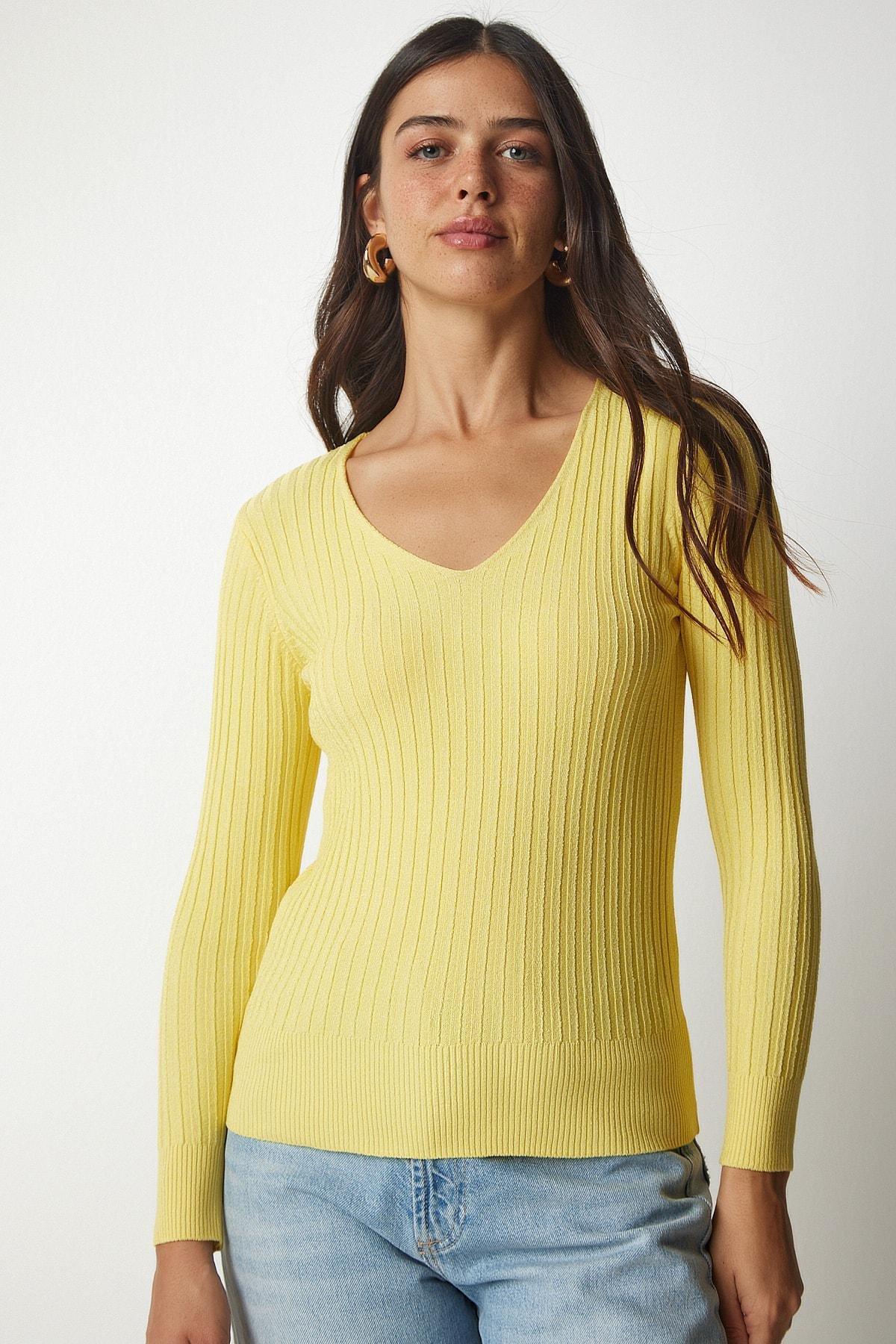 Yellow Basic Corduroy V-Neck Blouse, Yellow, large image number 3
