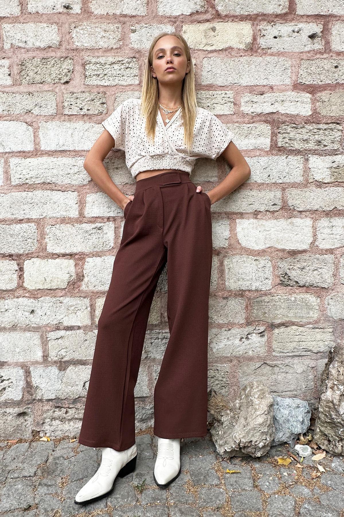Brown Double Pockets Pleated Palazzo Pants, , large image number 0